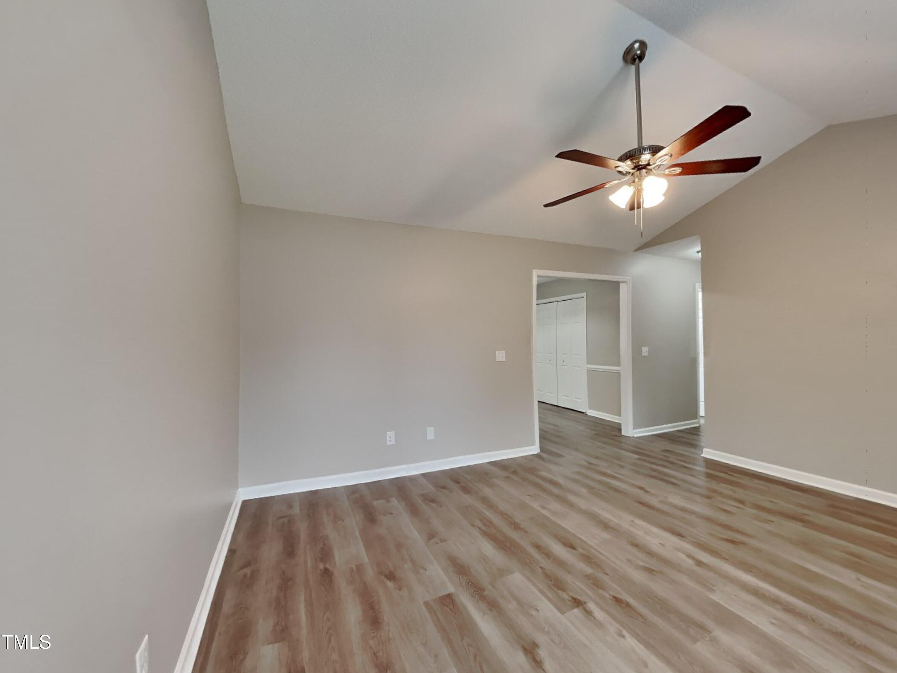 837 Lusterleaf Place