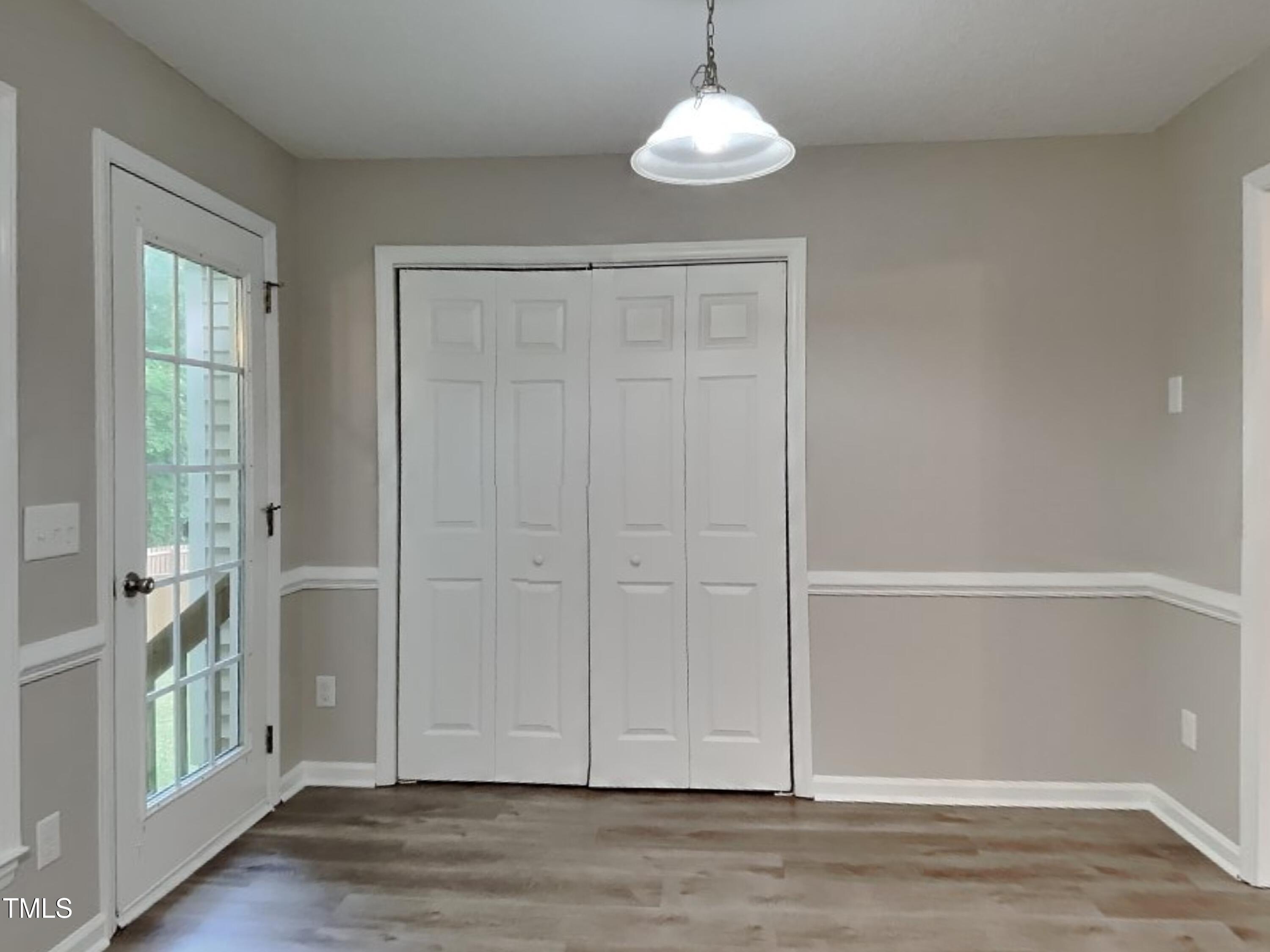 837 Lusterleaf Place