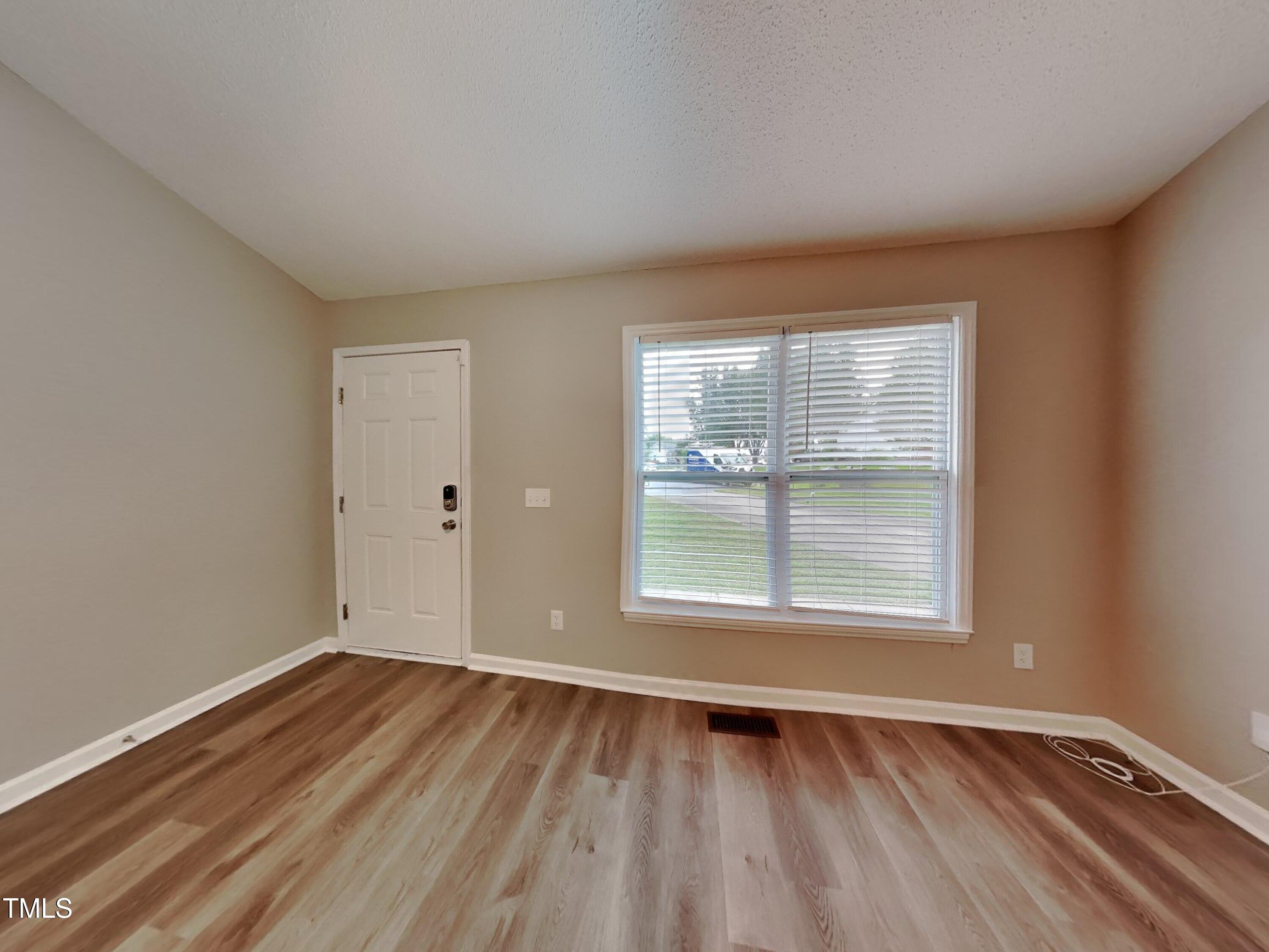 837 Lusterleaf Place
