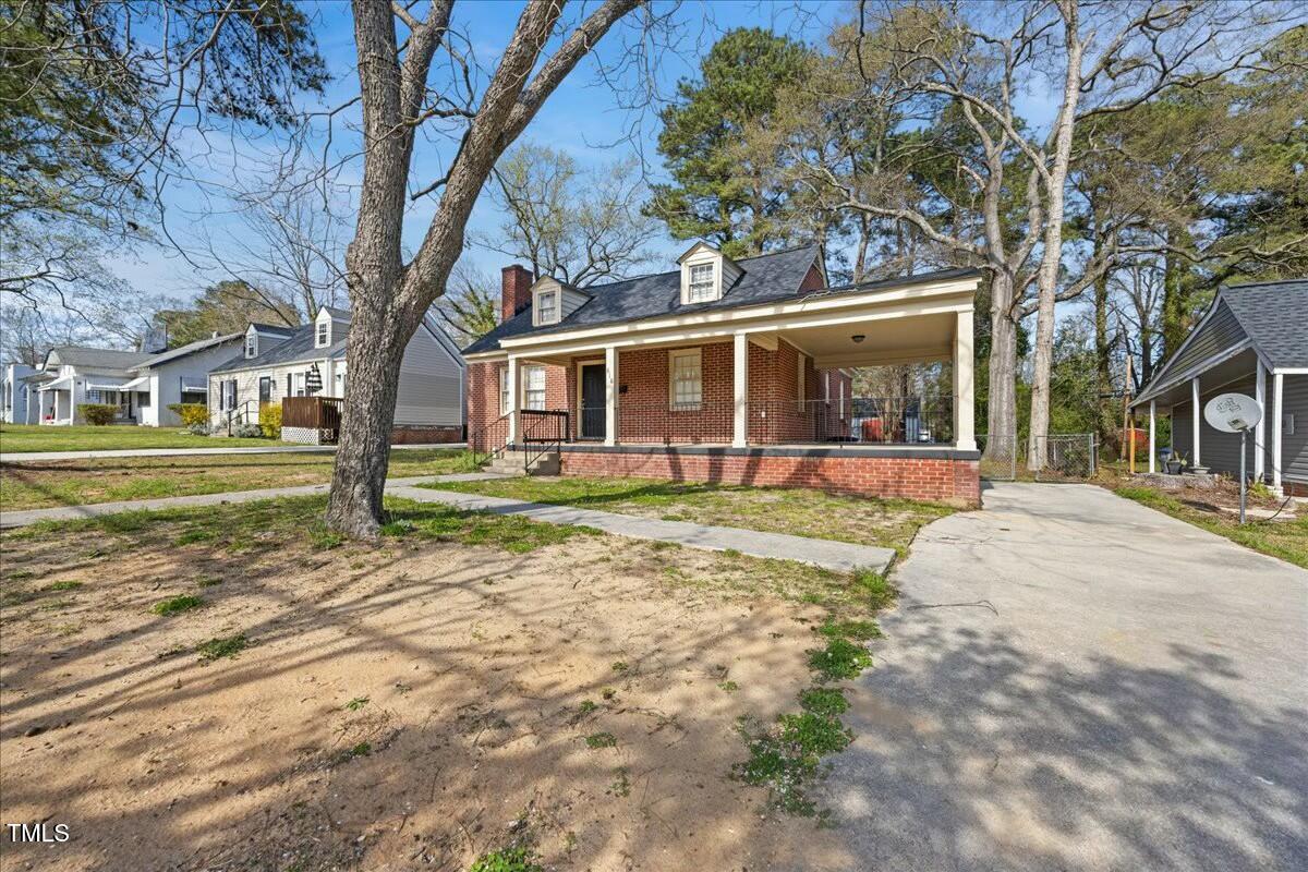 818 Eastern Avenue