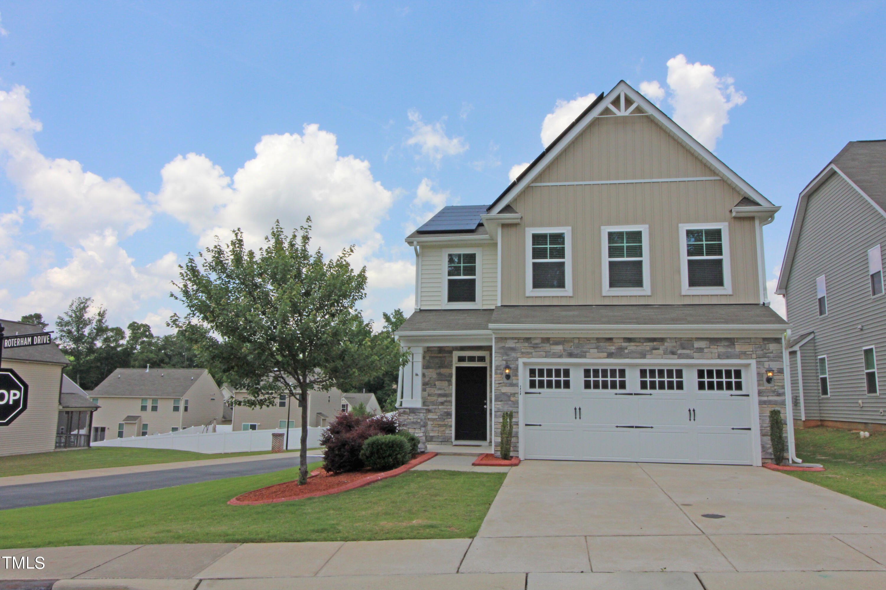 Photo 1 of 16 of 11 Roterham Drive house