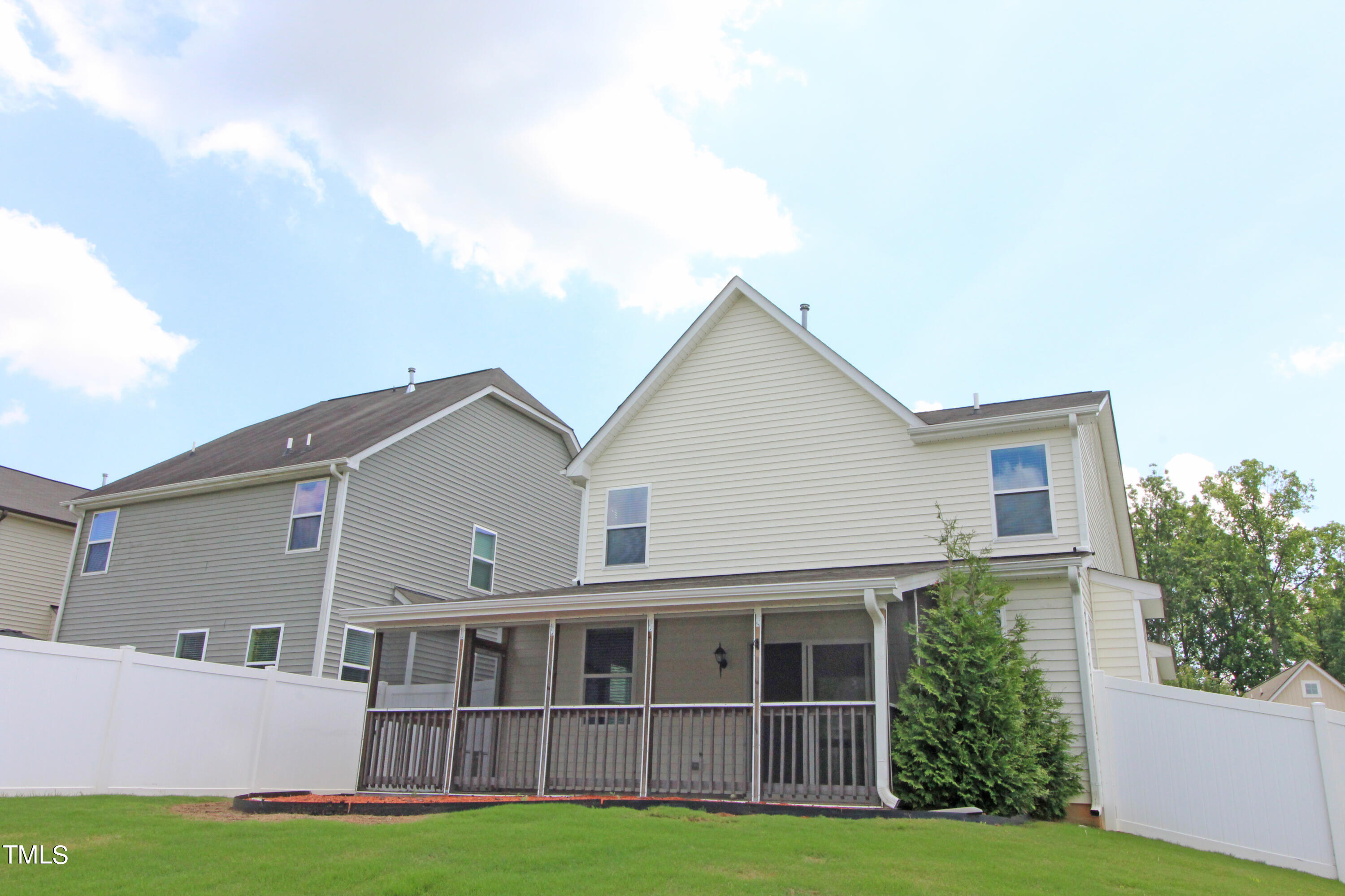 Photo 2 of 16 of 11 Roterham Drive house