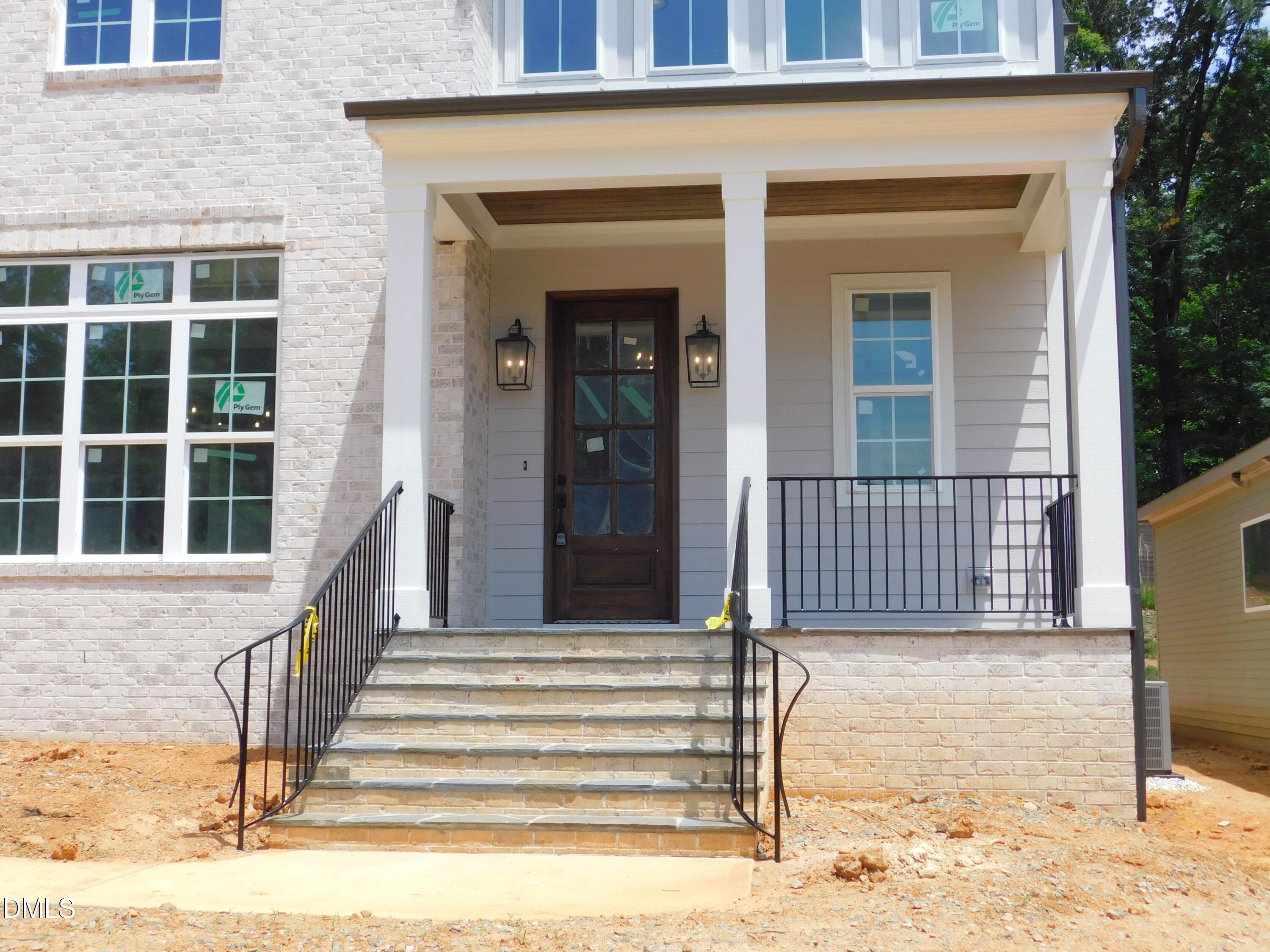 142 Autumn Gate Street