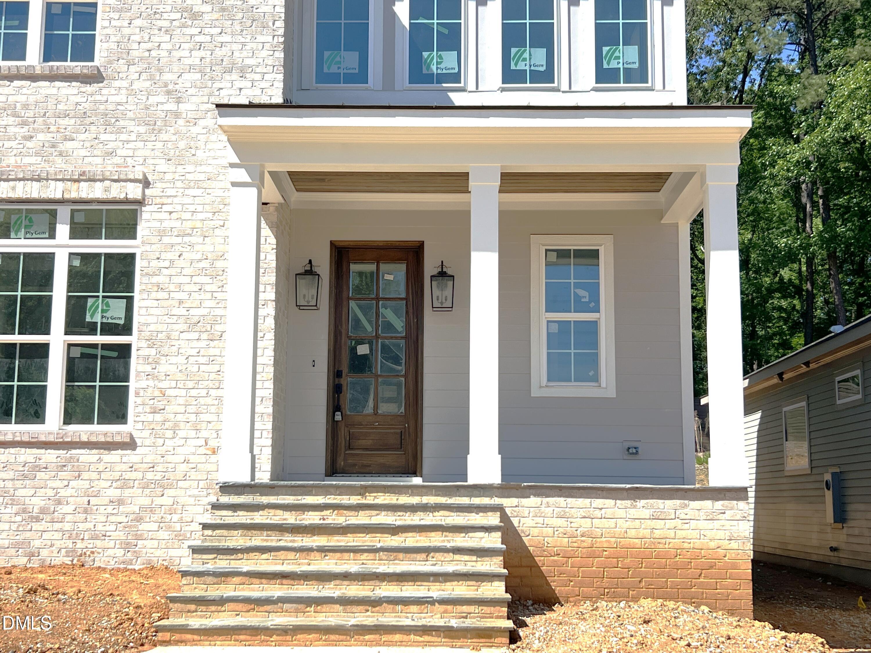 142 Autumn Gate Street