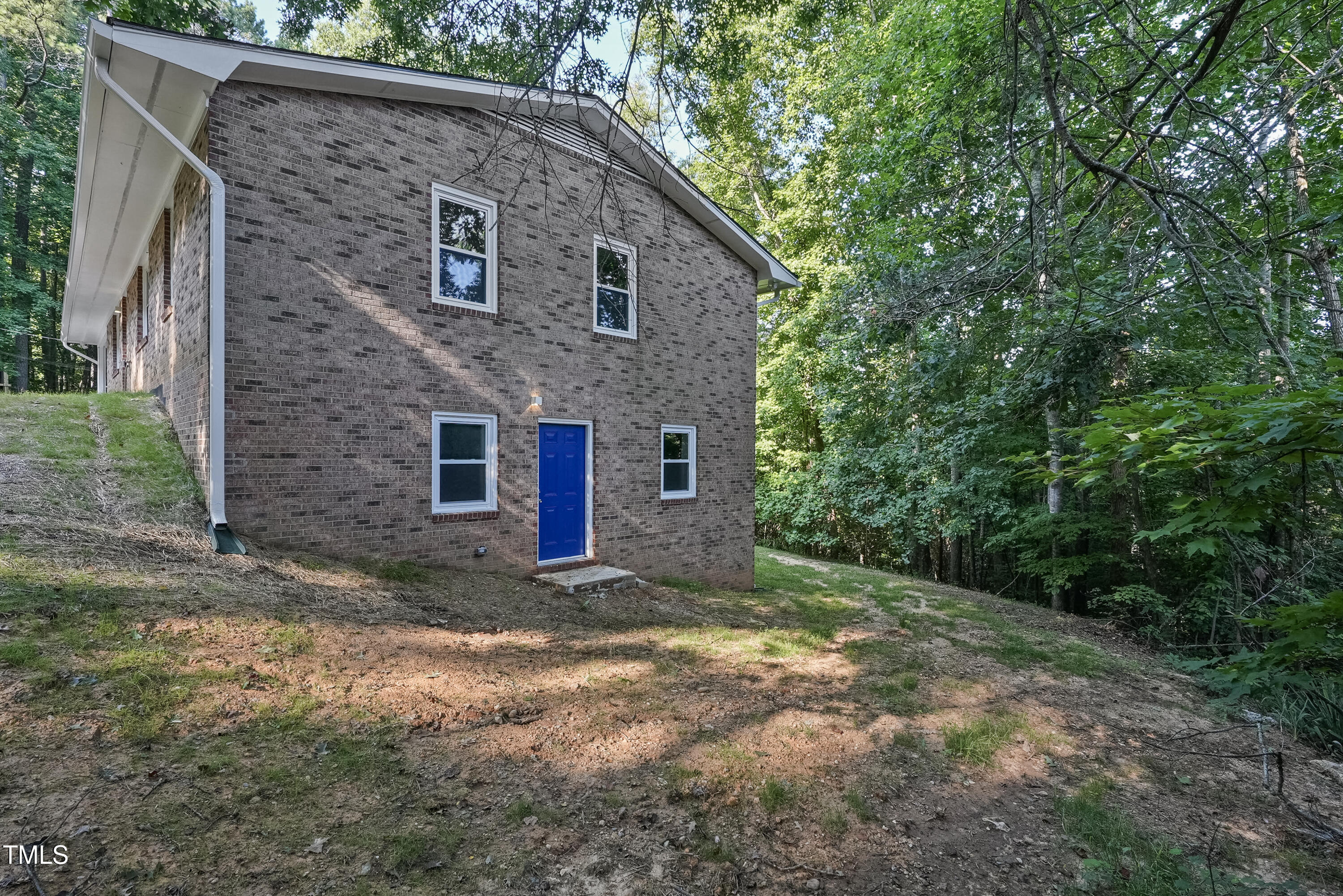 3863 Avents Ferry Road