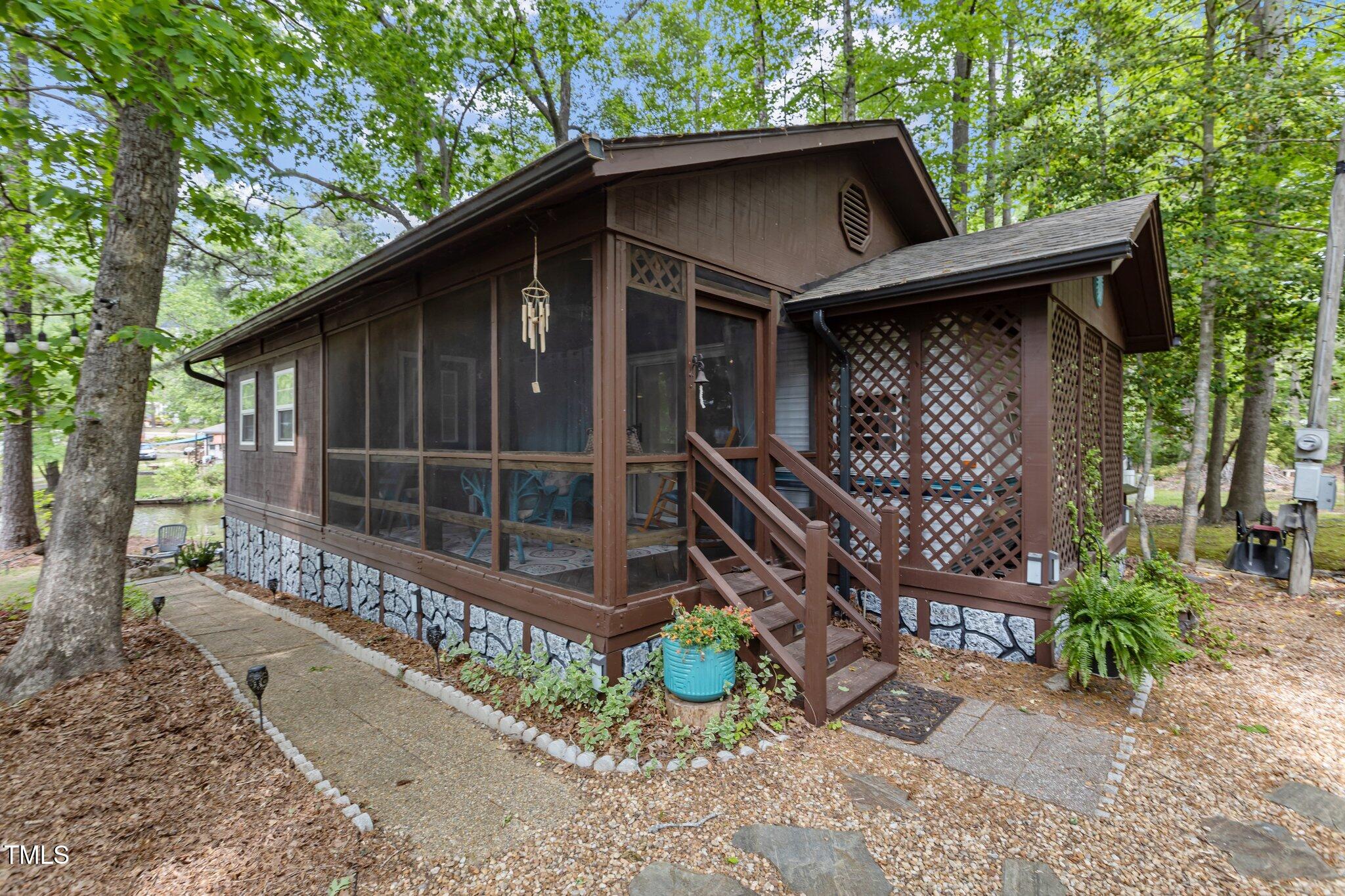 106 Desoto Drive