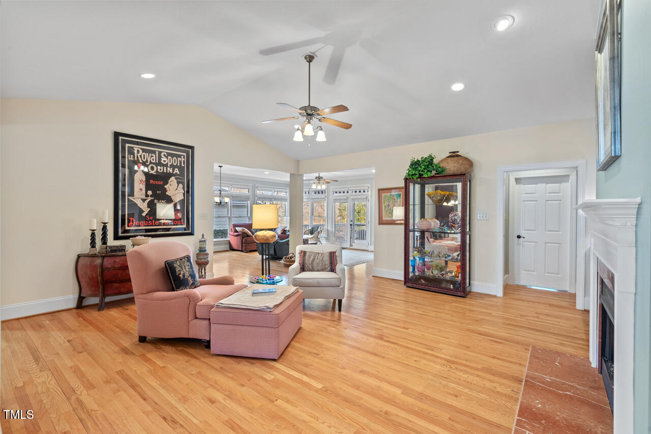 Durham, North Carolina 27712, United States, 3 Bedrooms Bedrooms, ,3 BathroomsBathrooms,Residential,Pending,12797