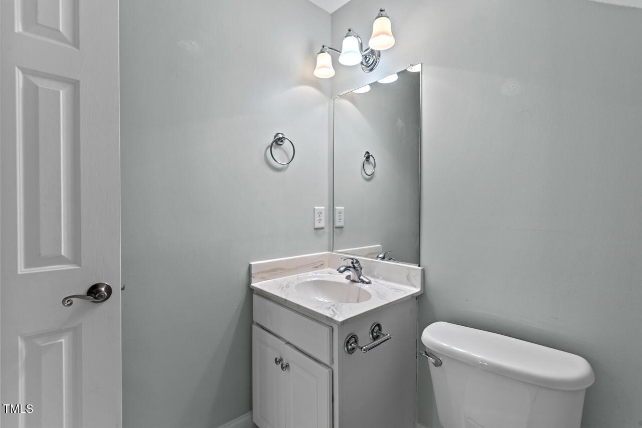 Durham, North Carolina 27712, United States, 3 Bedrooms Bedrooms, ,3 BathroomsBathrooms,Residential,Pending,12797