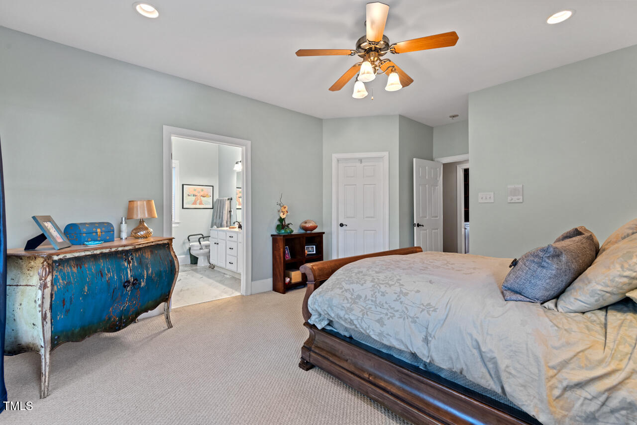 Durham, North Carolina 27712, United States, 3 Bedrooms Bedrooms, ,3 BathroomsBathrooms,Residential,Pending,12797