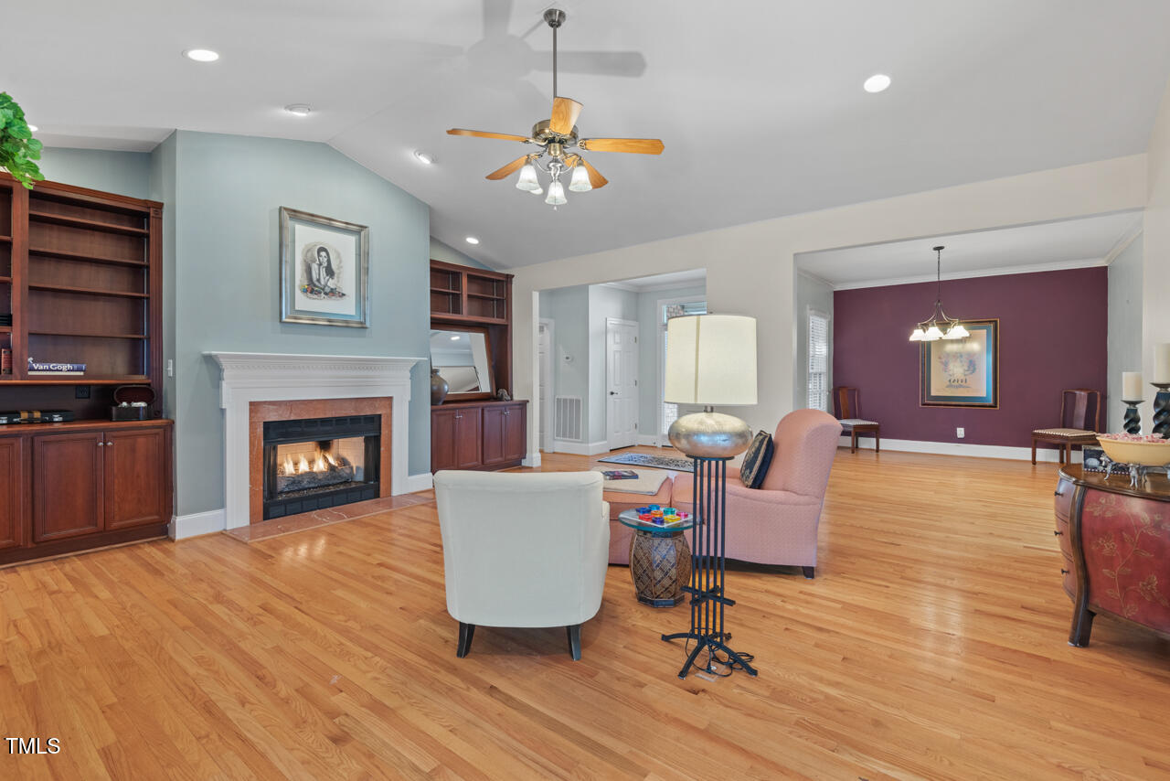 Durham, North Carolina 27712, United States, 3 Bedrooms Bedrooms, ,3 BathroomsBathrooms,Residential,Pending,12797