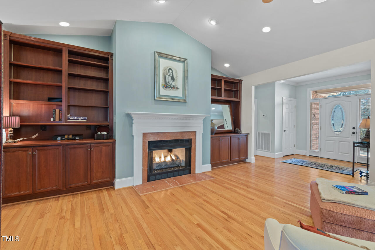 Durham, North Carolina 27712, United States, 3 Bedrooms Bedrooms, ,3 BathroomsBathrooms,Residential,Pending,12797