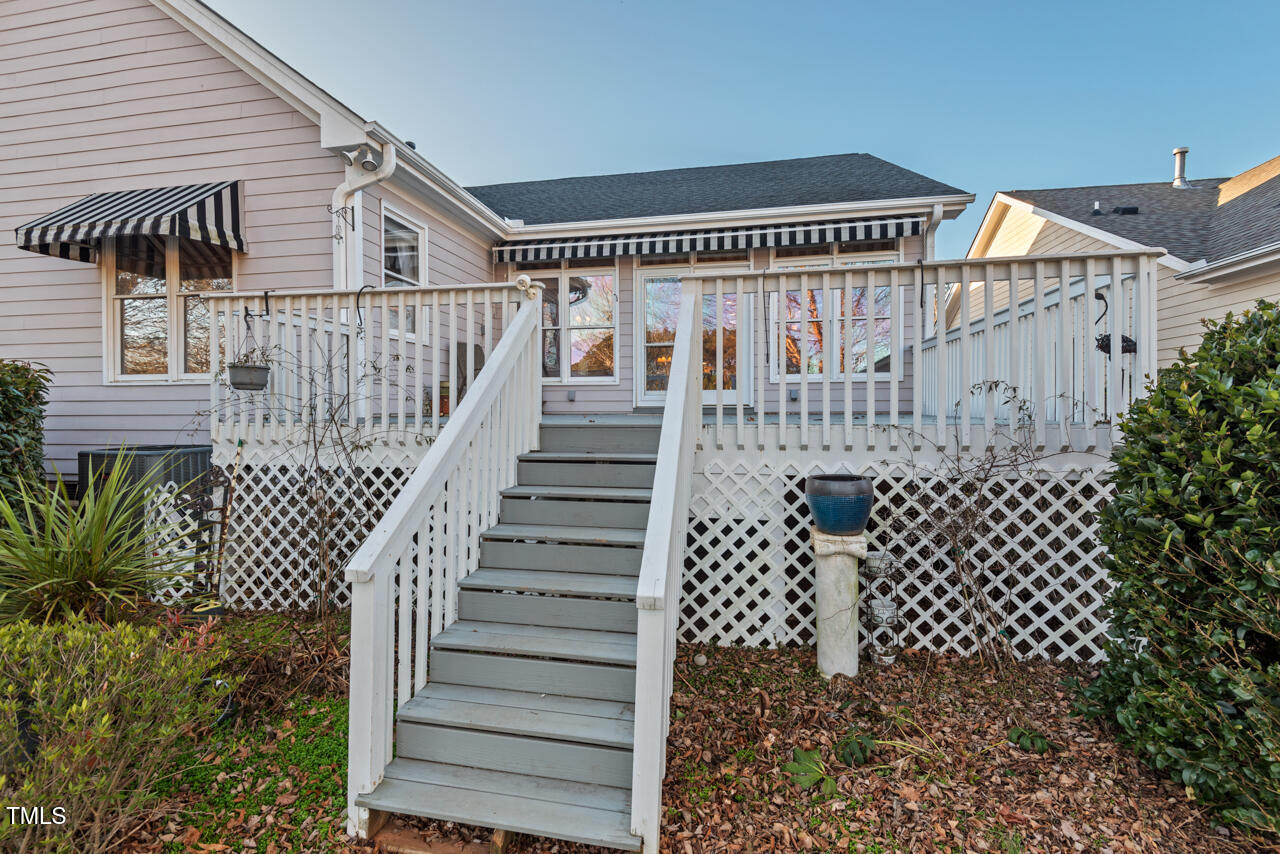 Durham, North Carolina 27712, United States, 3 Bedrooms Bedrooms, ,3 BathroomsBathrooms,Residential,Pending,12797