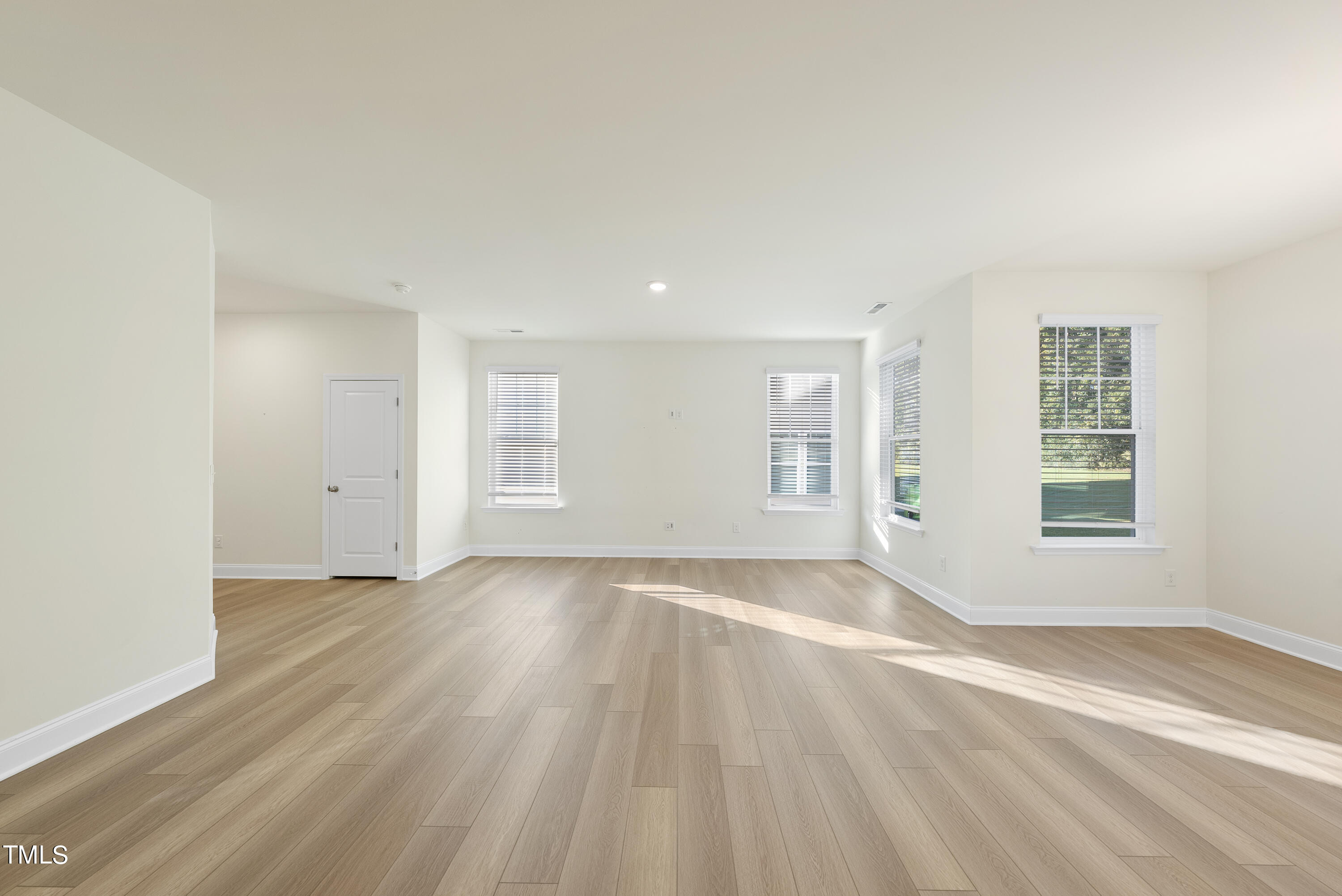 Zebulon, North Carolina 27597, United States, 3 Bedrooms Bedrooms, ,3 BathroomsBathrooms,Residential,Pending,38433