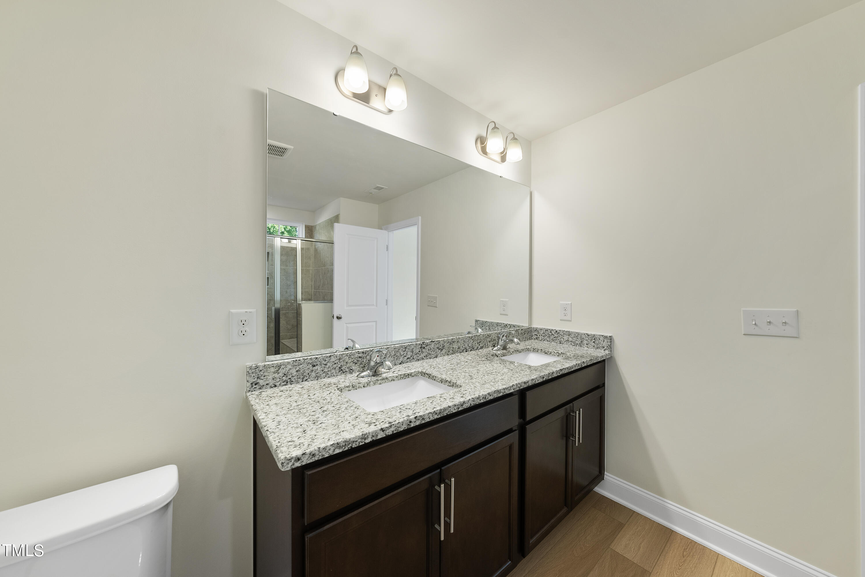 Zebulon, North Carolina 27597, United States, 3 Bedrooms Bedrooms, ,3 BathroomsBathrooms,Residential,Pending,38433