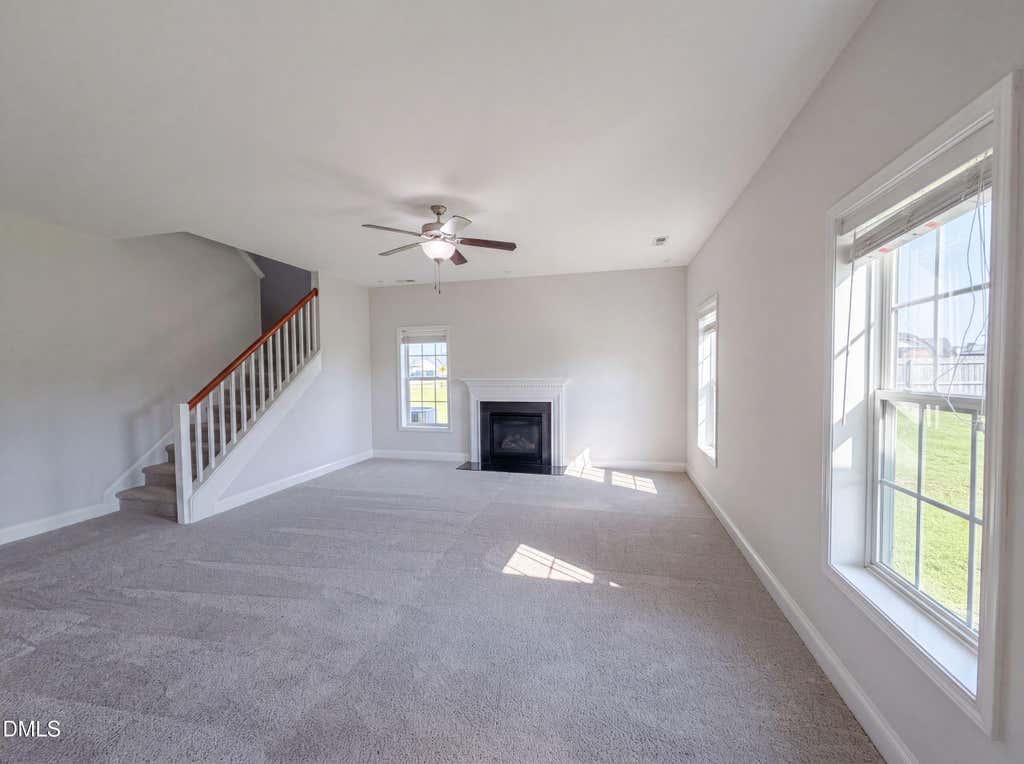 Photo of 940 Pecan Grove Loop, Hope Mills, NC 28348 (MLS # 10183404)