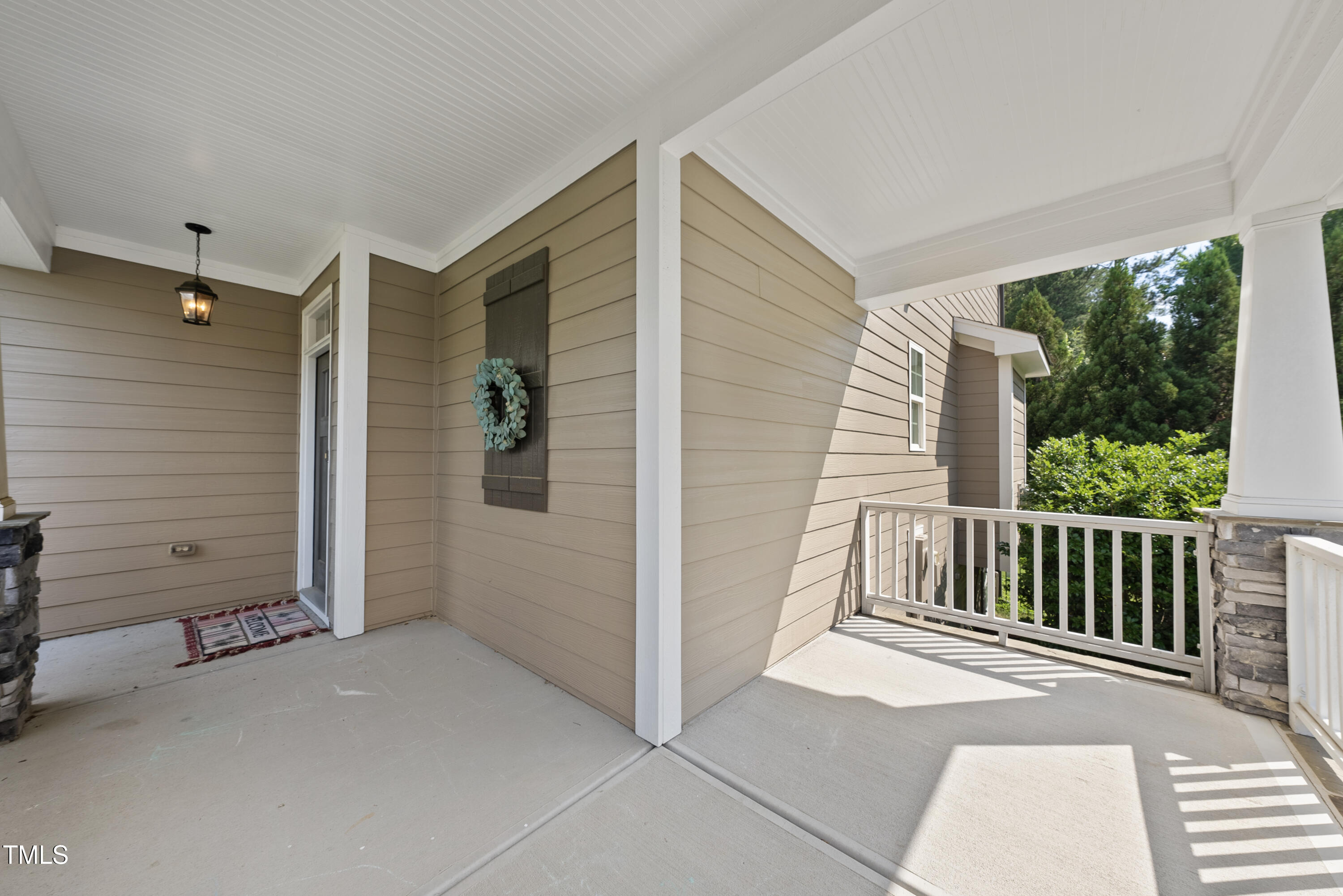 1123 Ambrose Drive