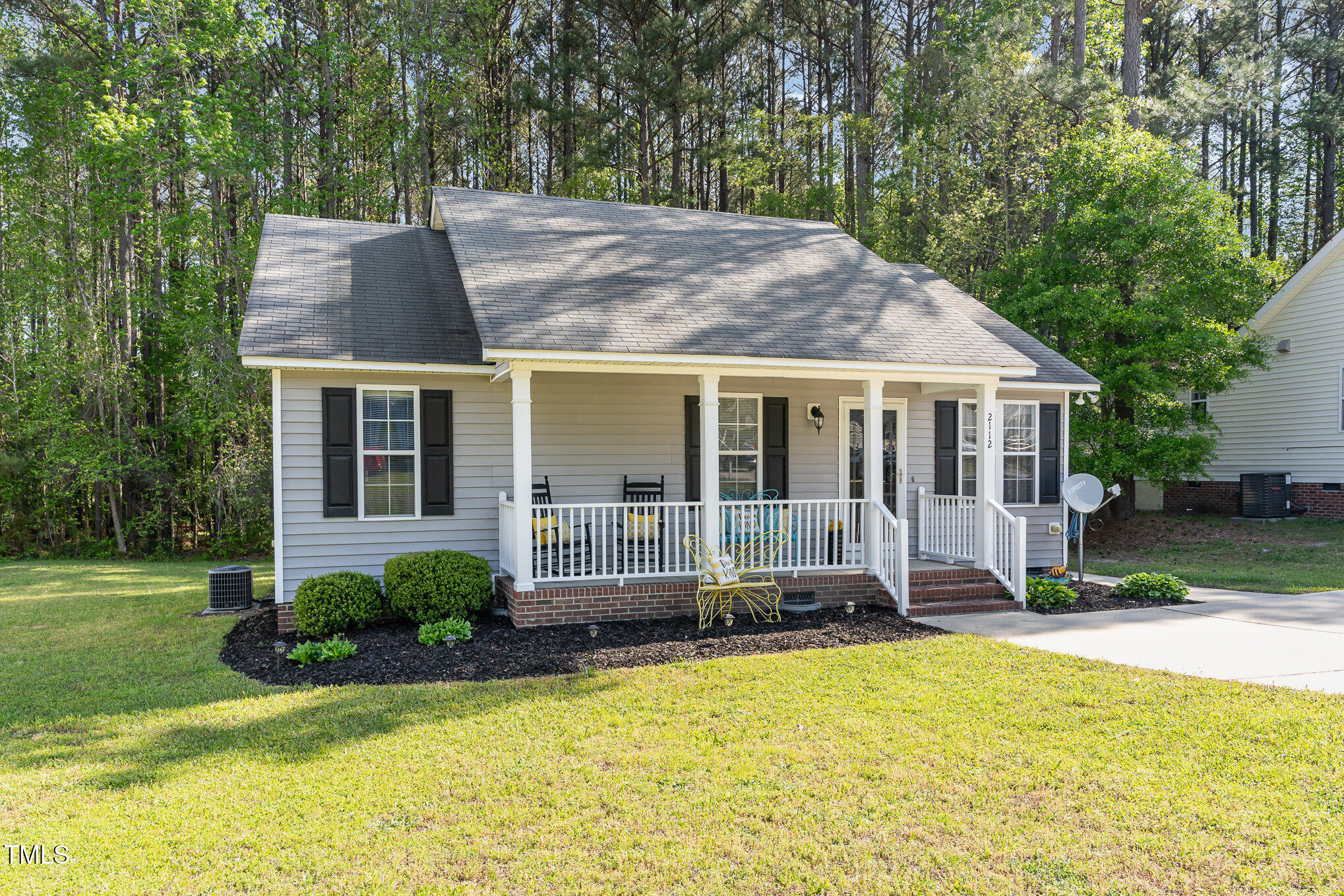 2112 Ballston Place