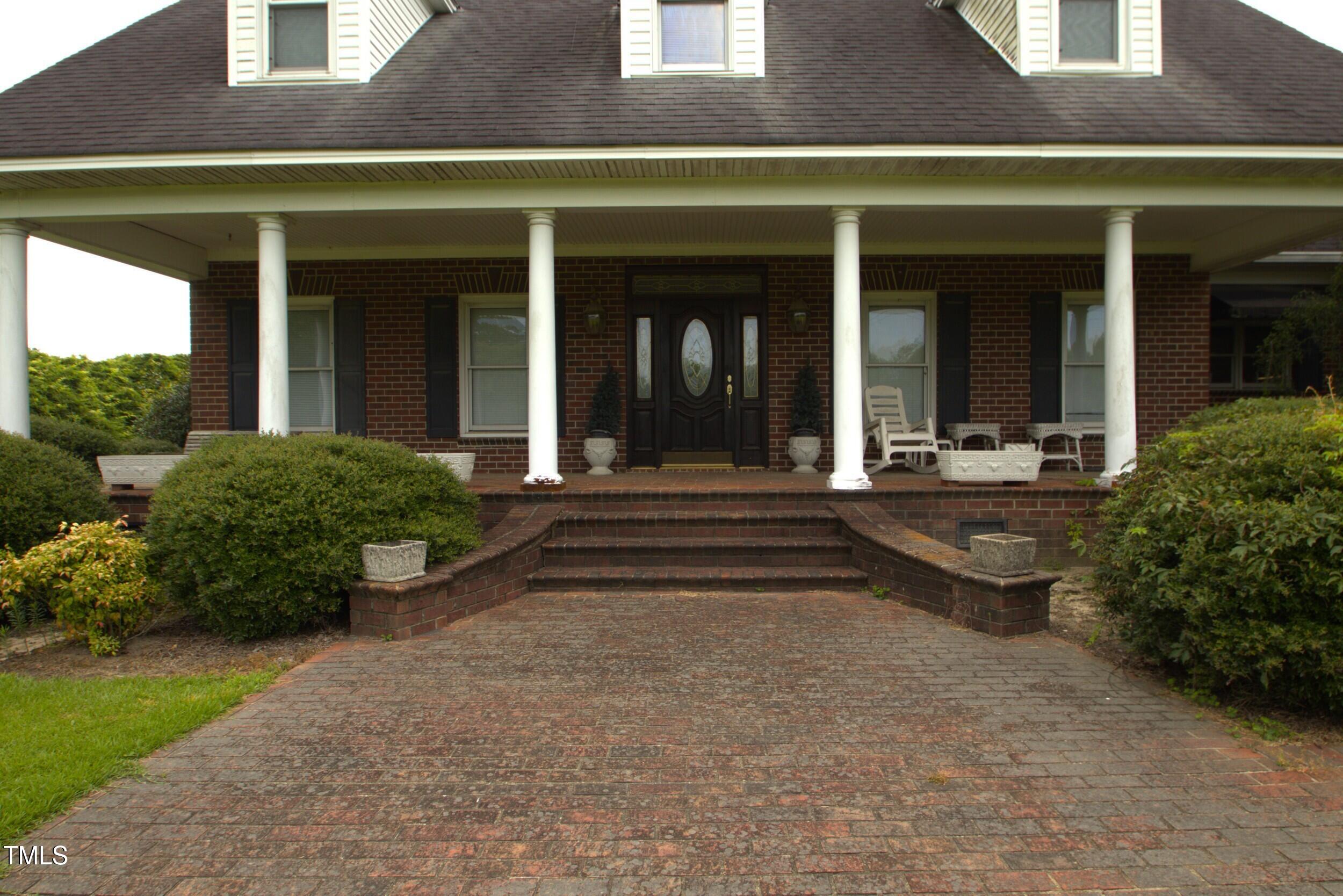 1526 Jonesboro Road