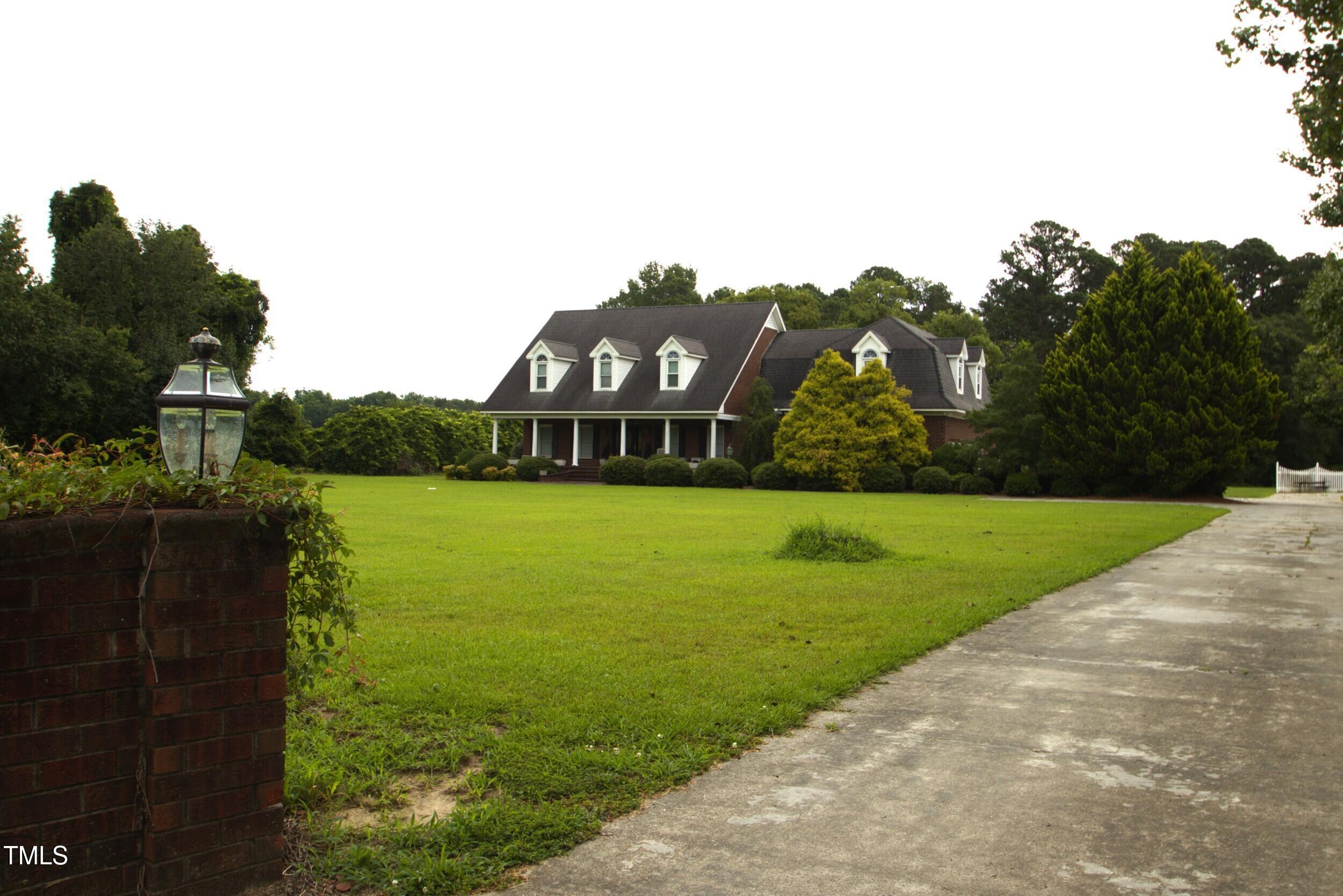 1526 Jonesboro Road
