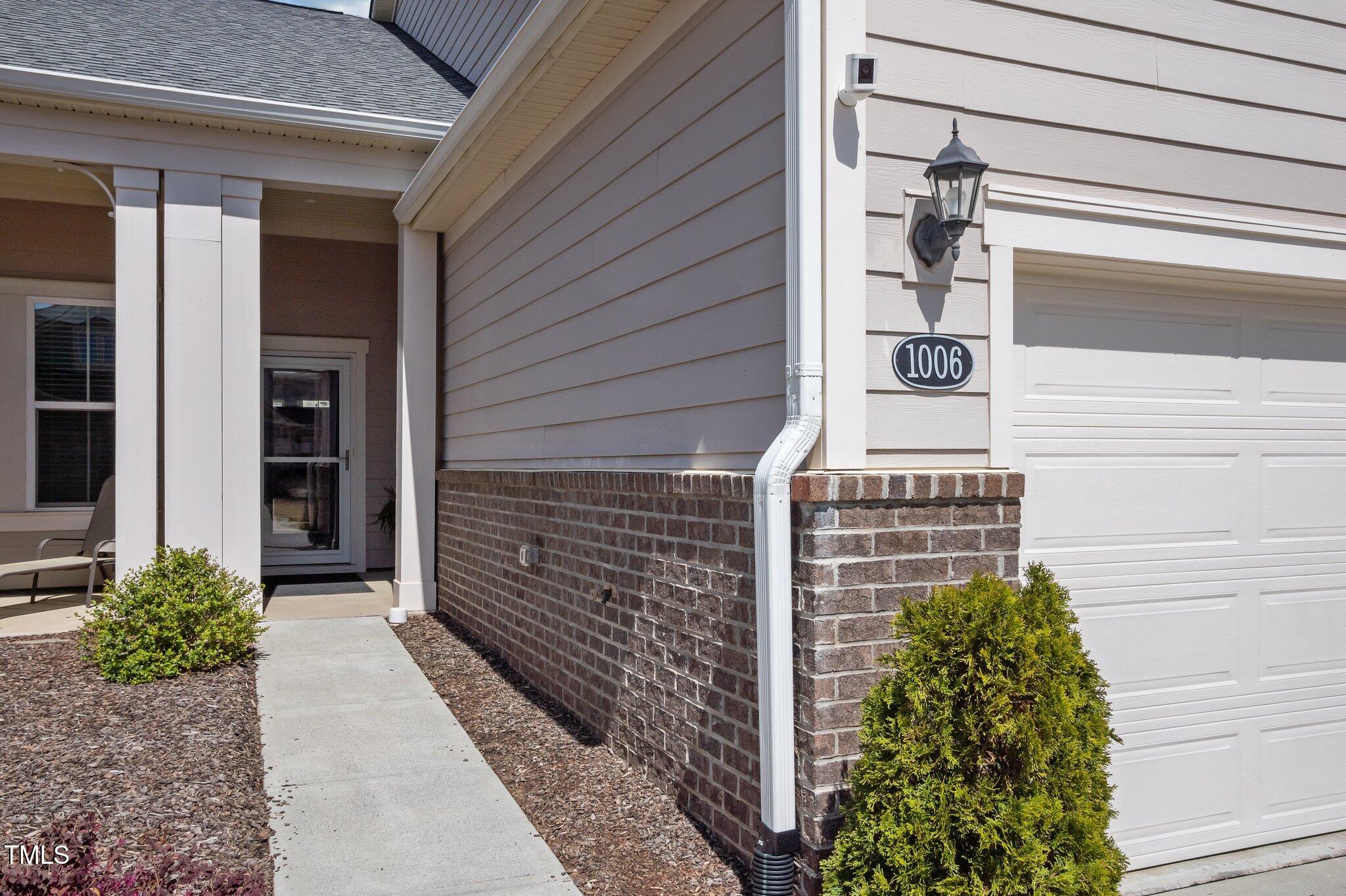 1006 Twain Trail