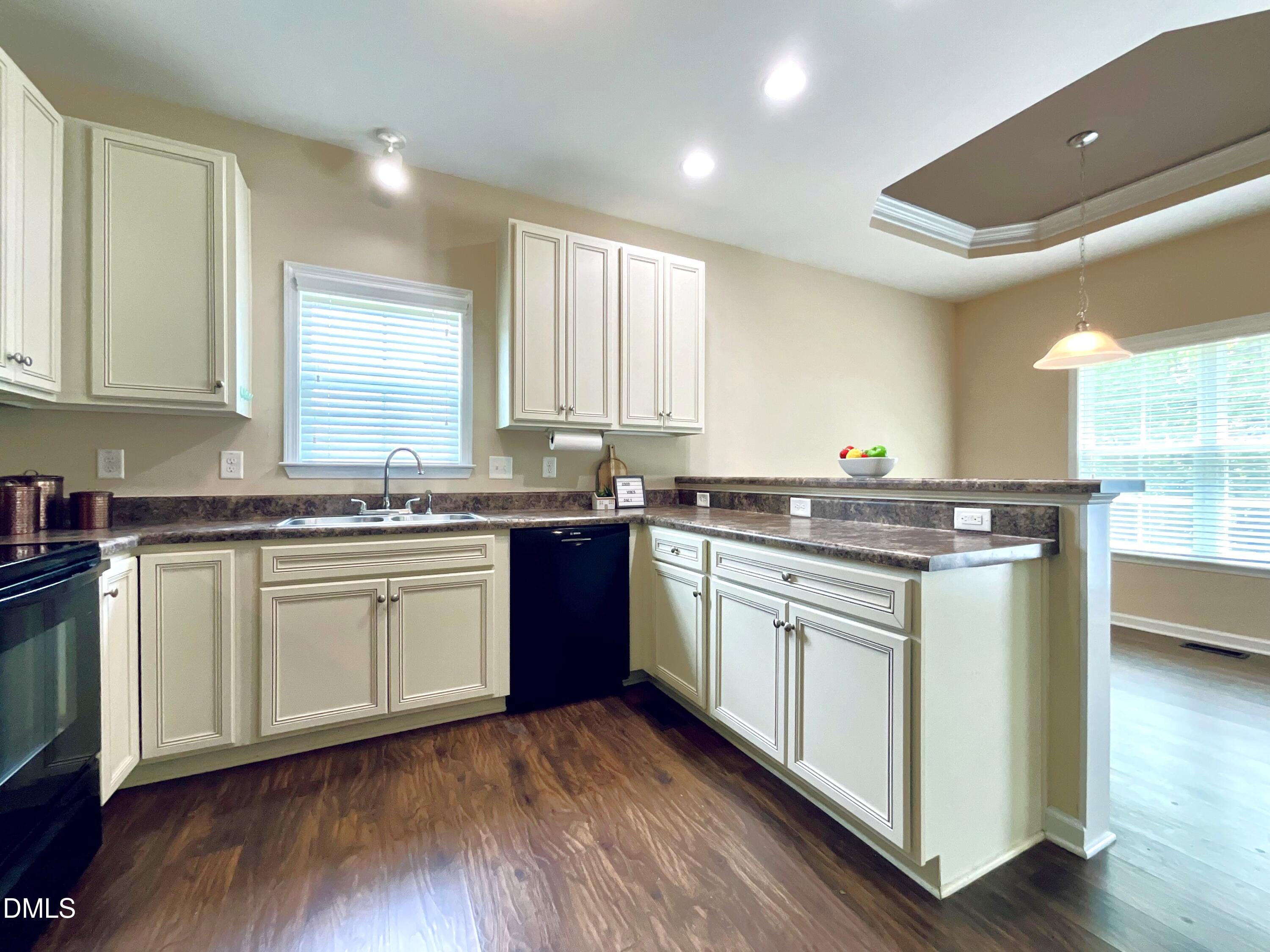 20 Sequoia Drive