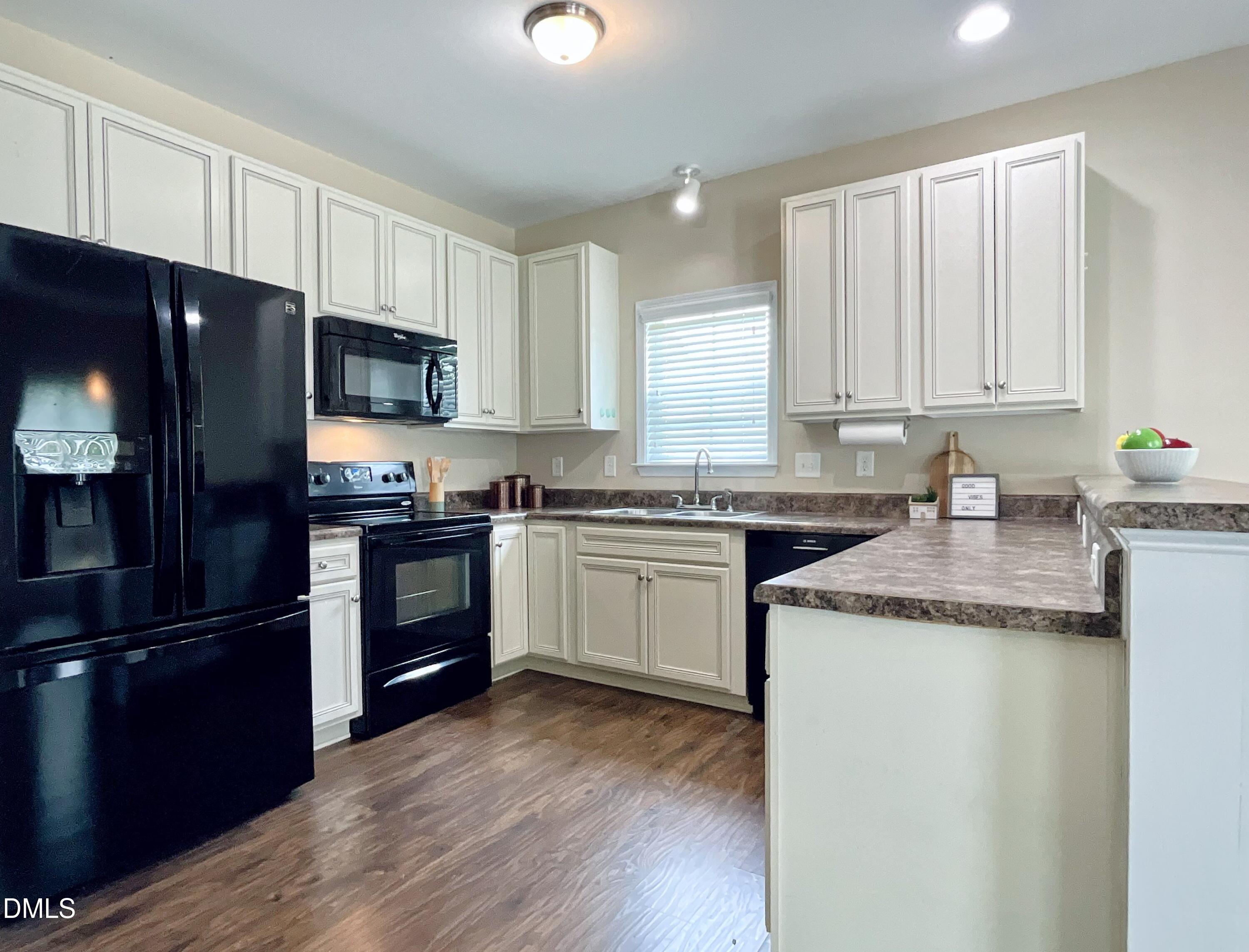 20 Sequoia Drive