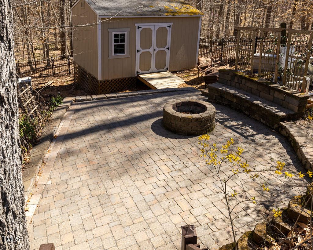 listing image 64