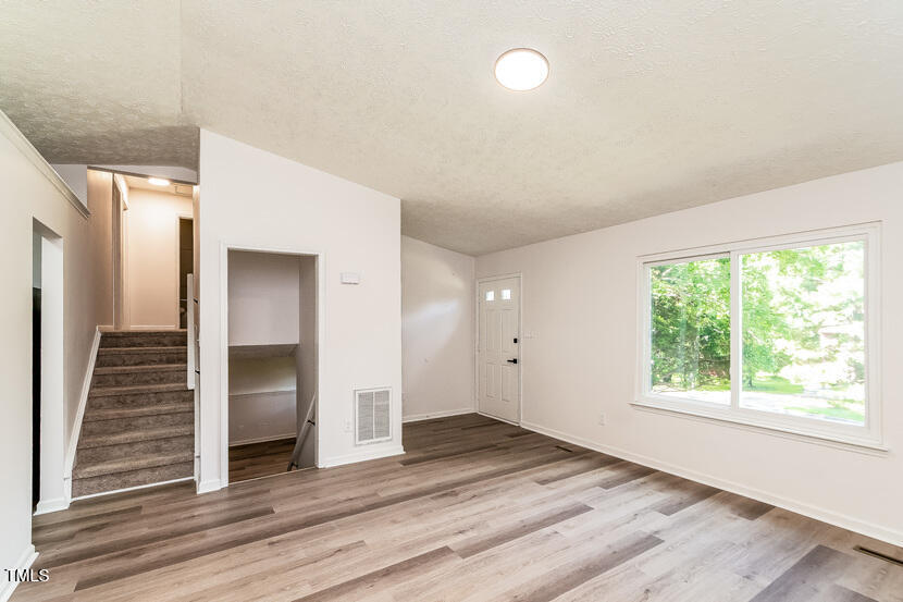 31 S Angela Circle