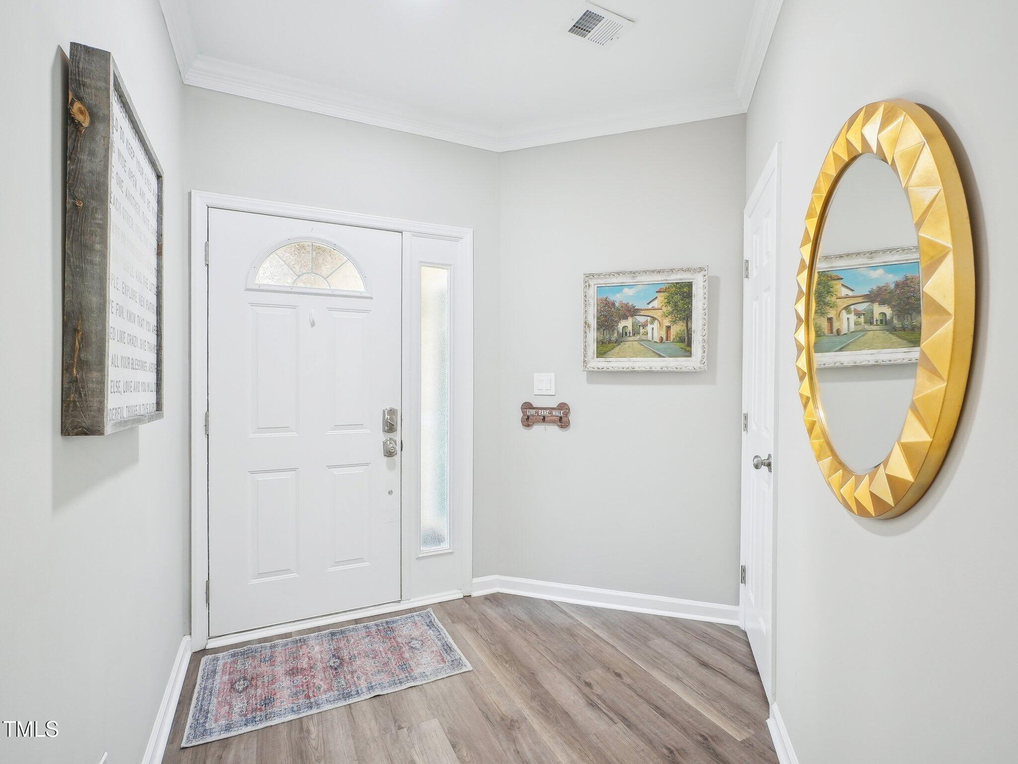 922 Glenolden Court