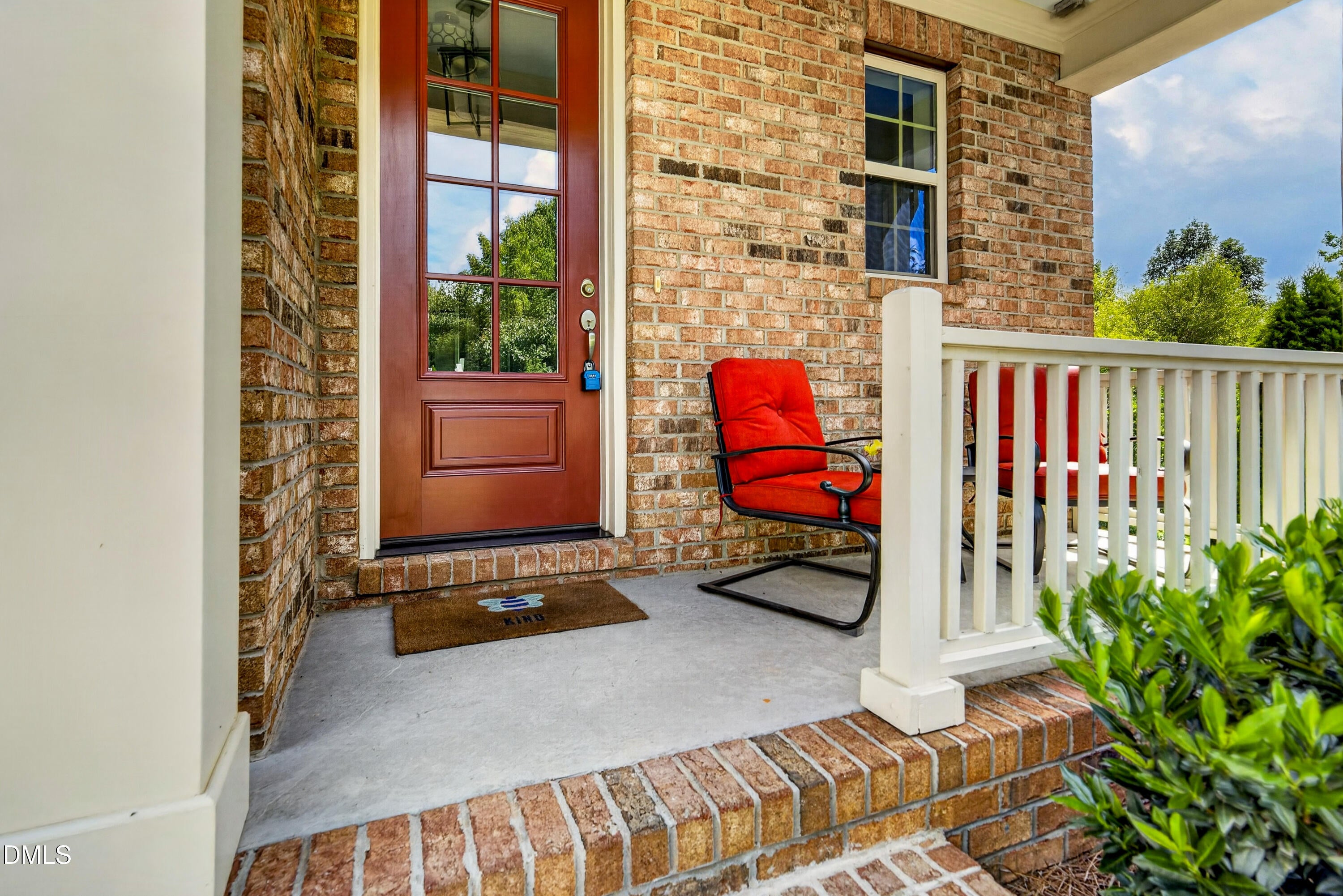 2812 Meadow Bluffs Way