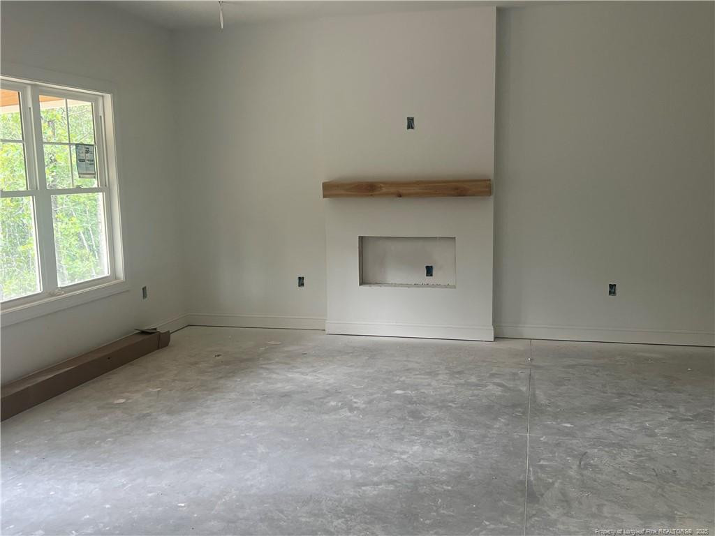 171 Travelers Way