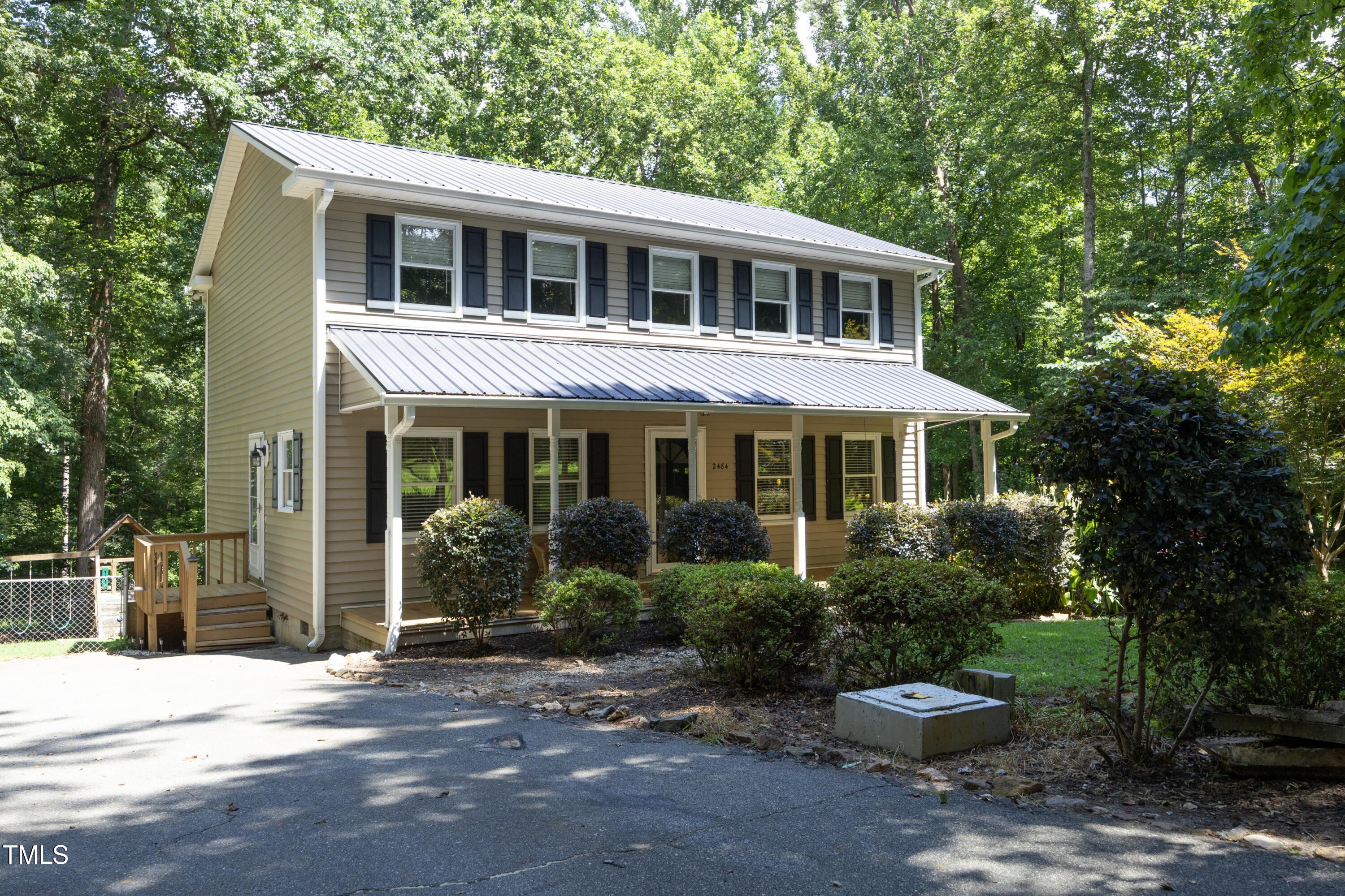 2484 Moss Creek Loop