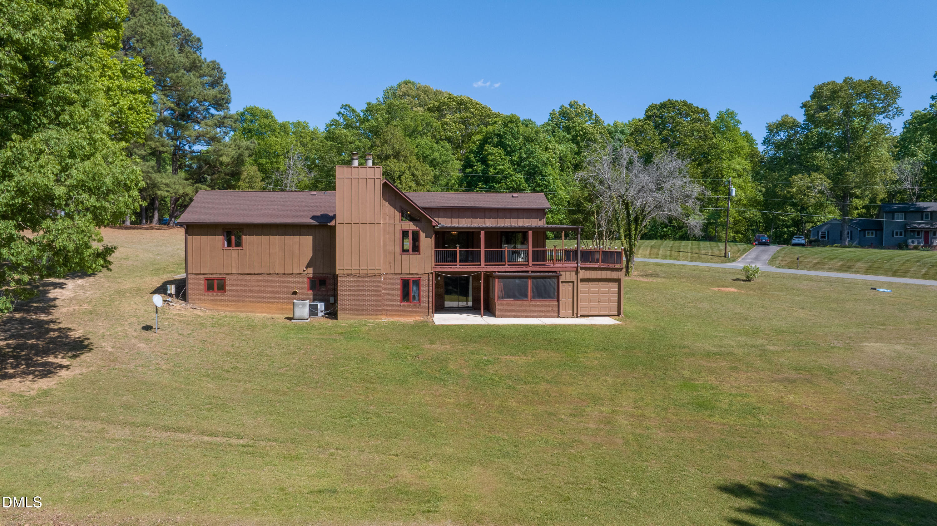 2301 Quail Drive