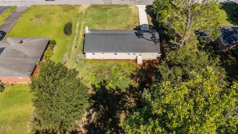 A home in La Grange