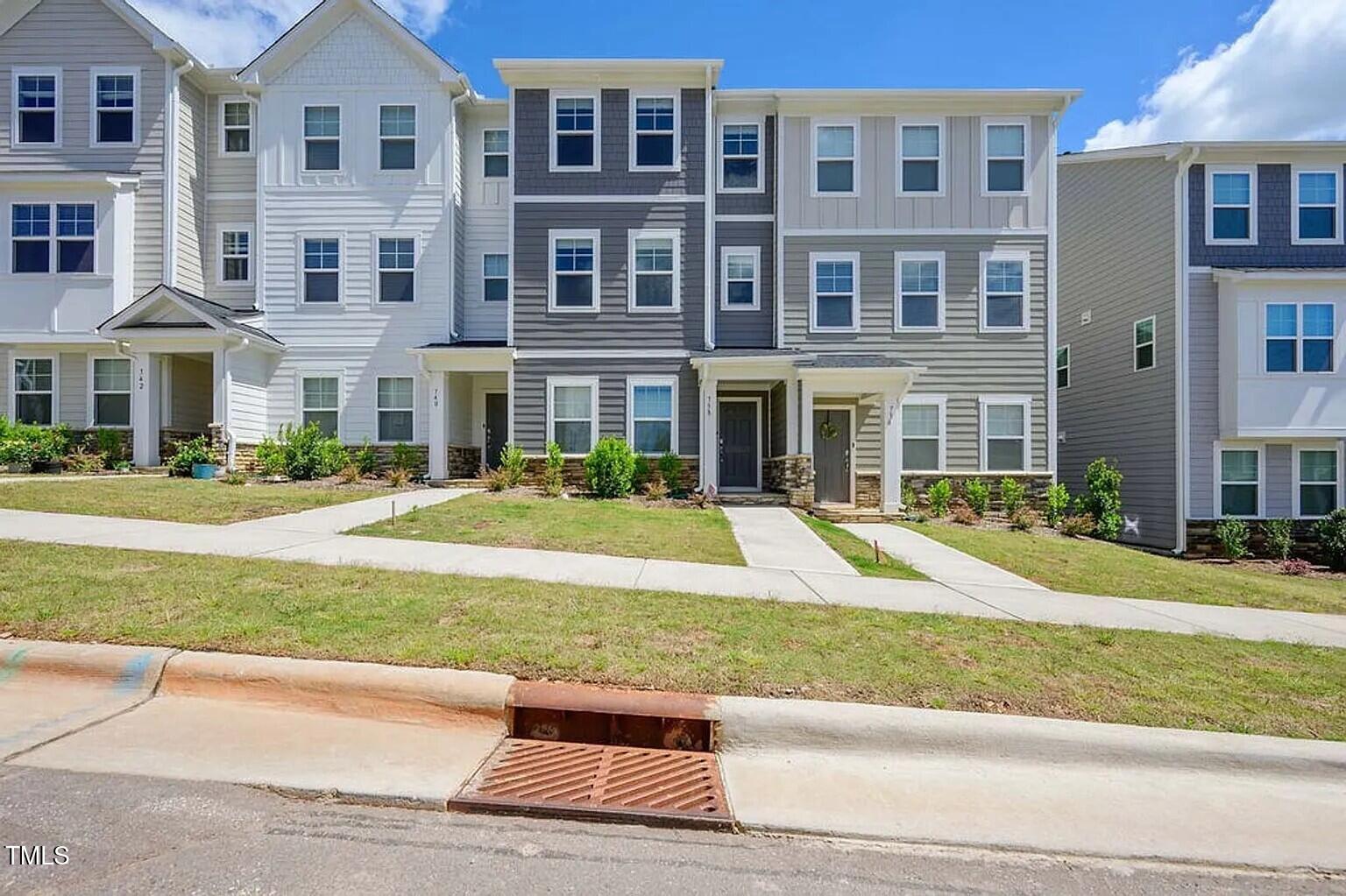 738 Cormiche Lane