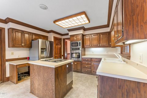 909 Willow Run South Drive Raleigh NC 27615