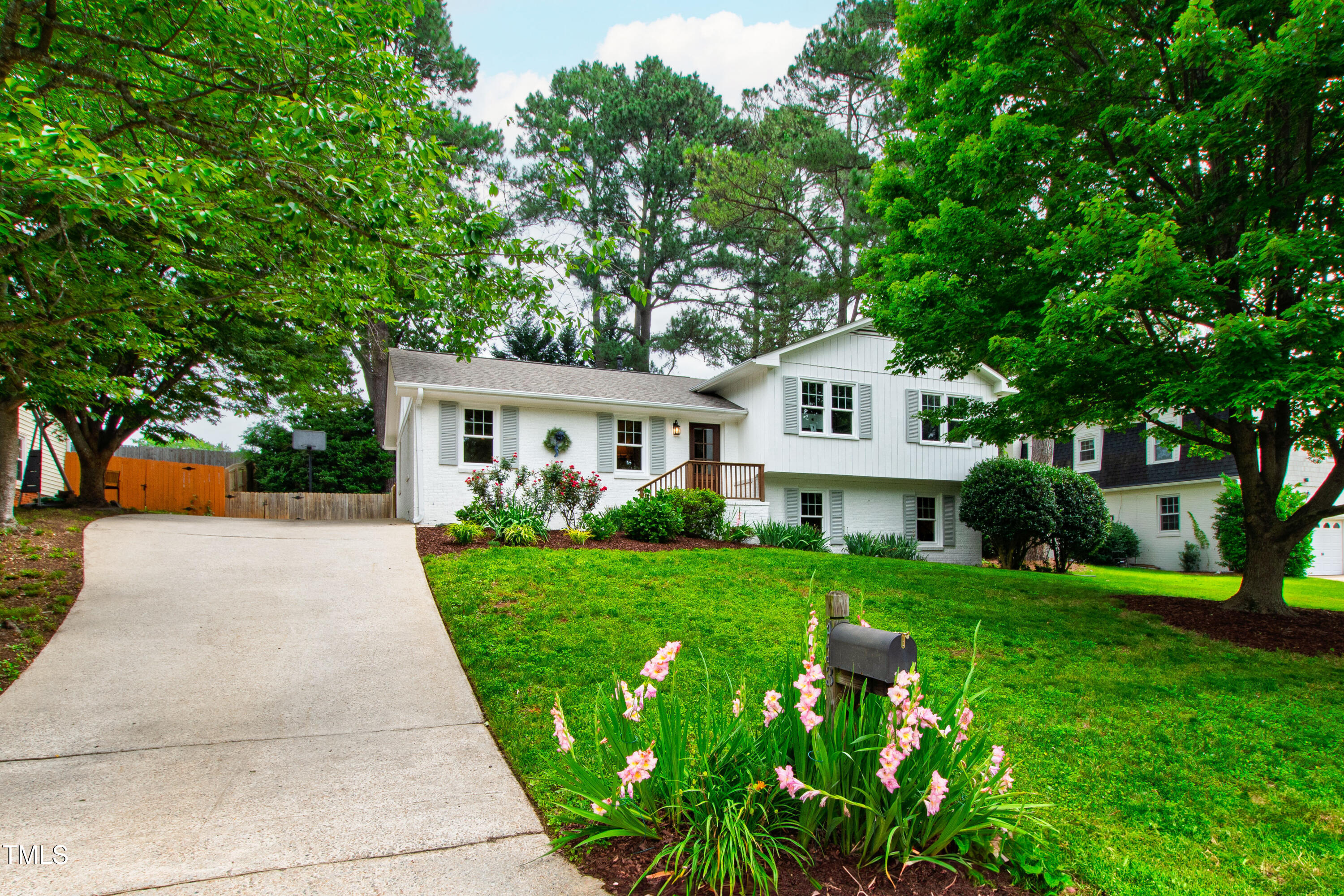 433 Rosehaven Drive