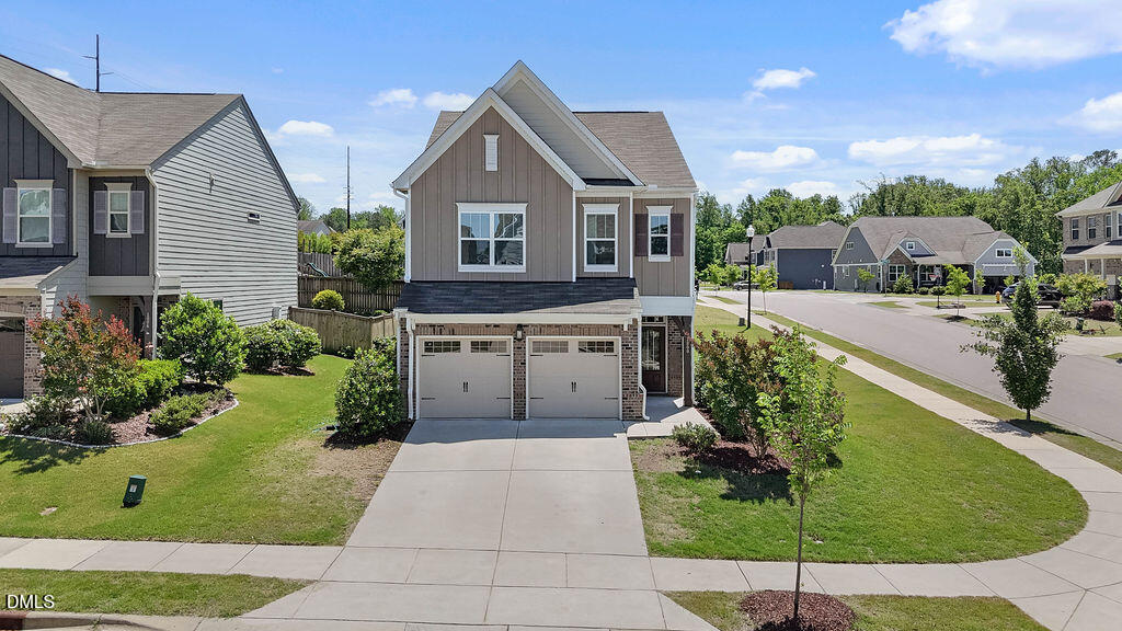 1800 Birdhouse Lane