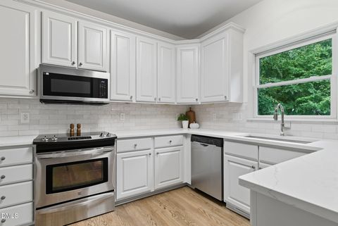 10415 Ashmead Lane Raleigh NC 27614