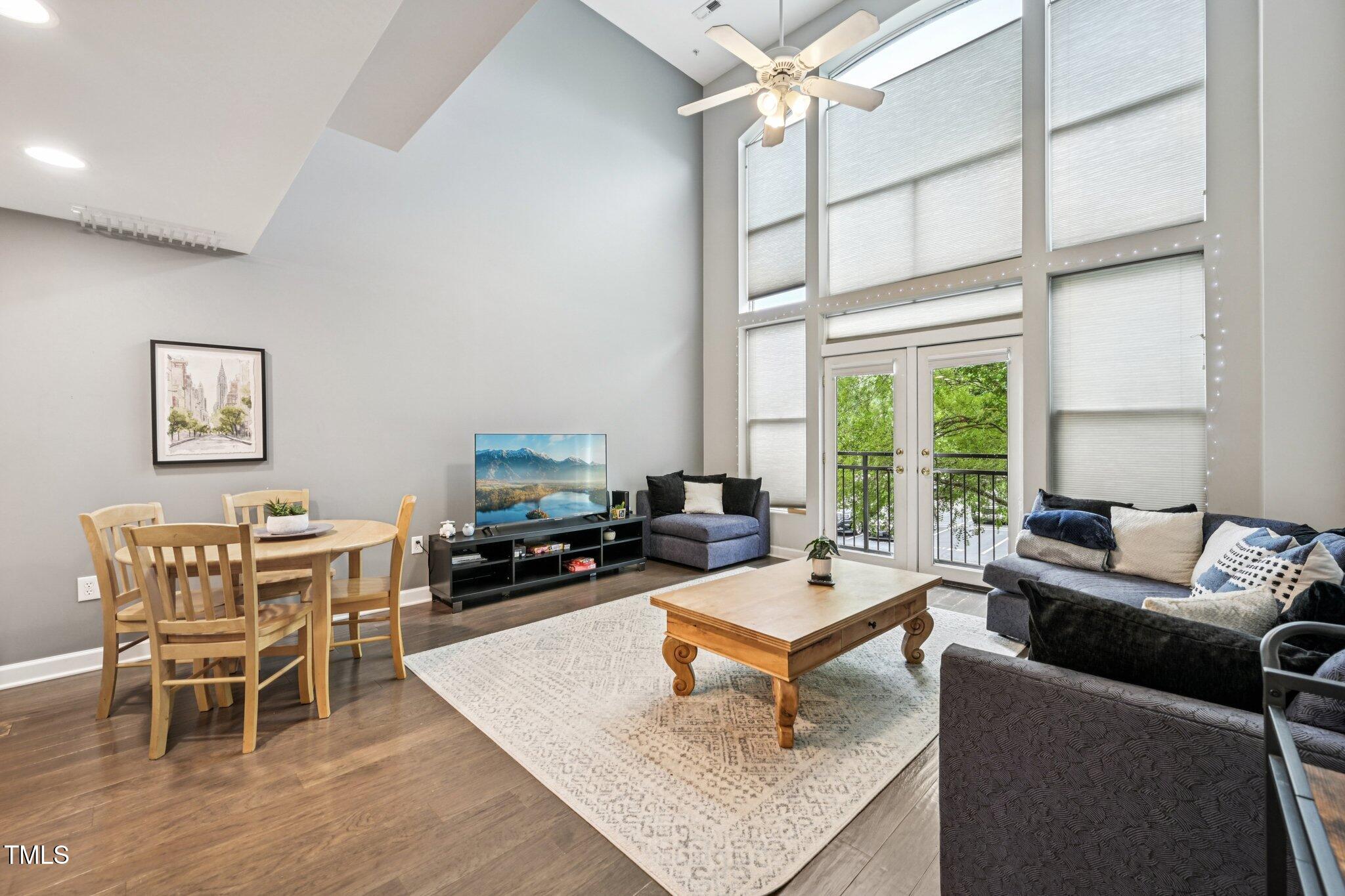 200 S Dawson Street 114