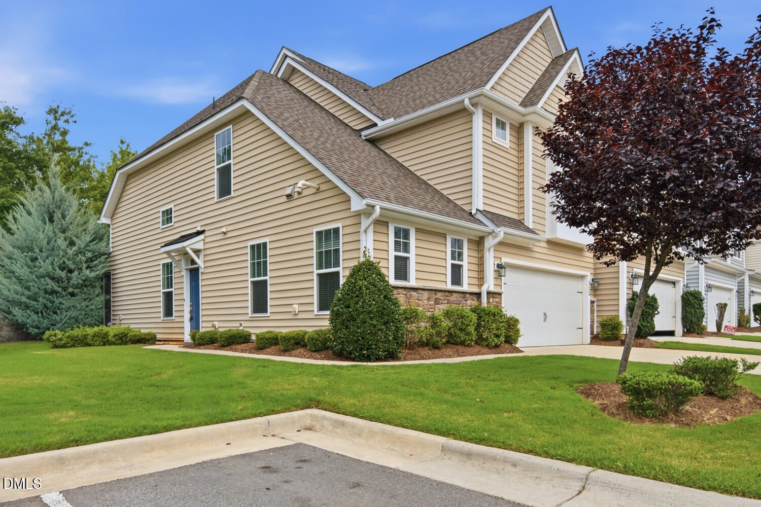 323 Acorn Hollow Place