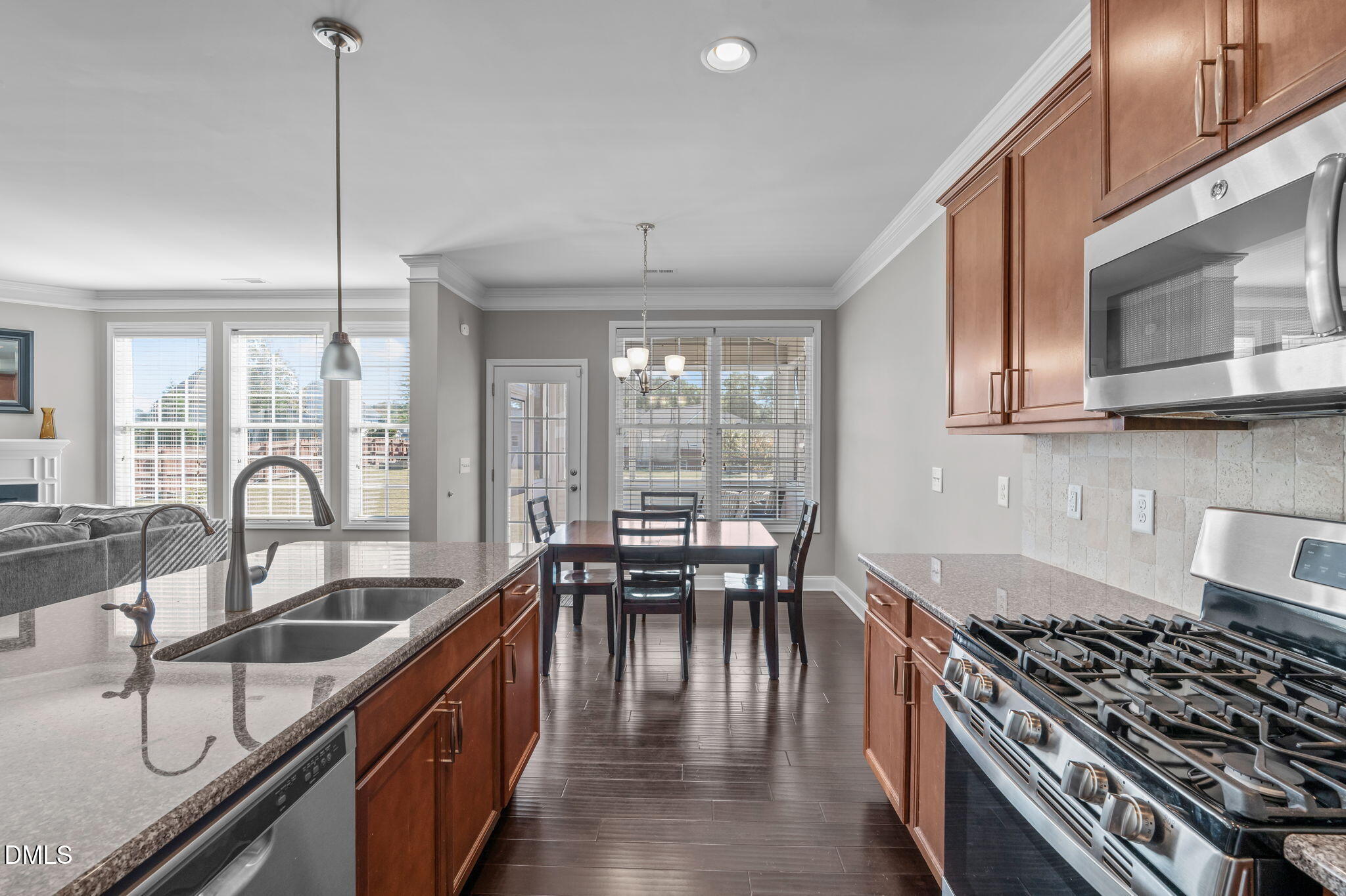 7576 Oakberry Drive