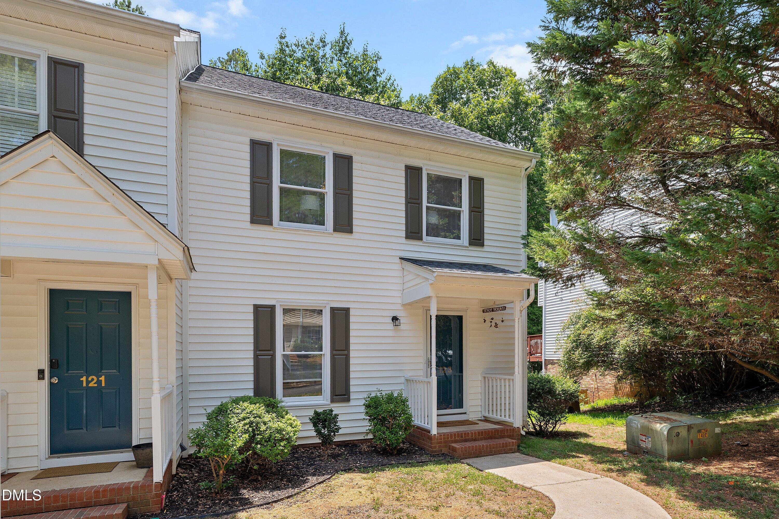 123 Luxon Place