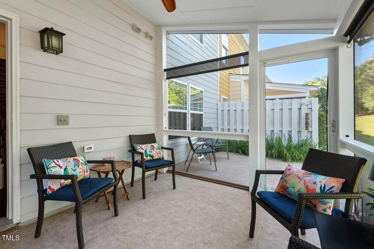 Hillsborough, North Carolina 27278, United States, 4 Bedrooms Bedrooms, ,3 BathroomsBathrooms,Residential,Pending,141377