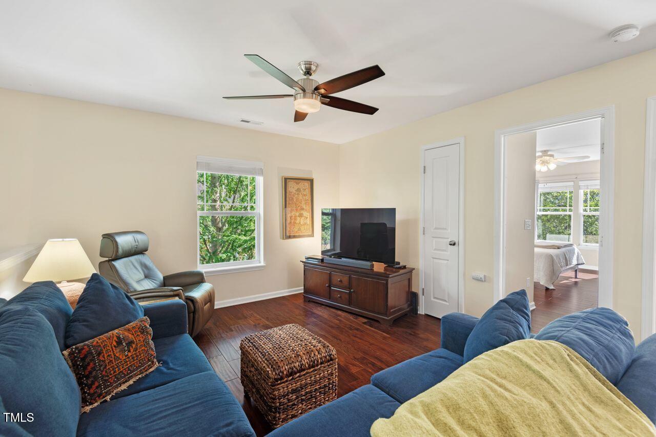 Hillsborough, North Carolina 27278, United States, 4 Bedrooms Bedrooms, ,3 BathroomsBathrooms,Residential,Pending,141377