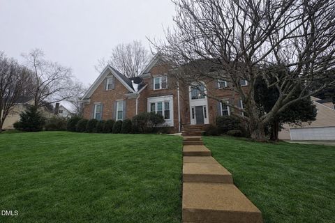 102 Gearrland Lane Cary NC 27518