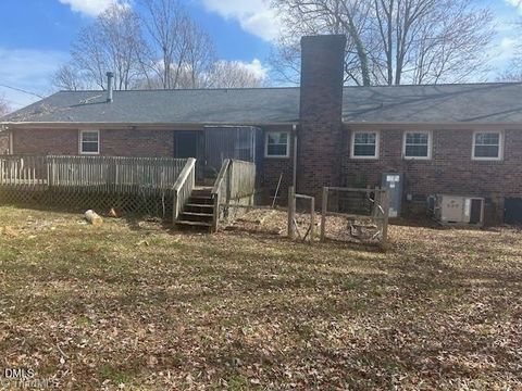 2914 Anita Court Burlington NC 27215