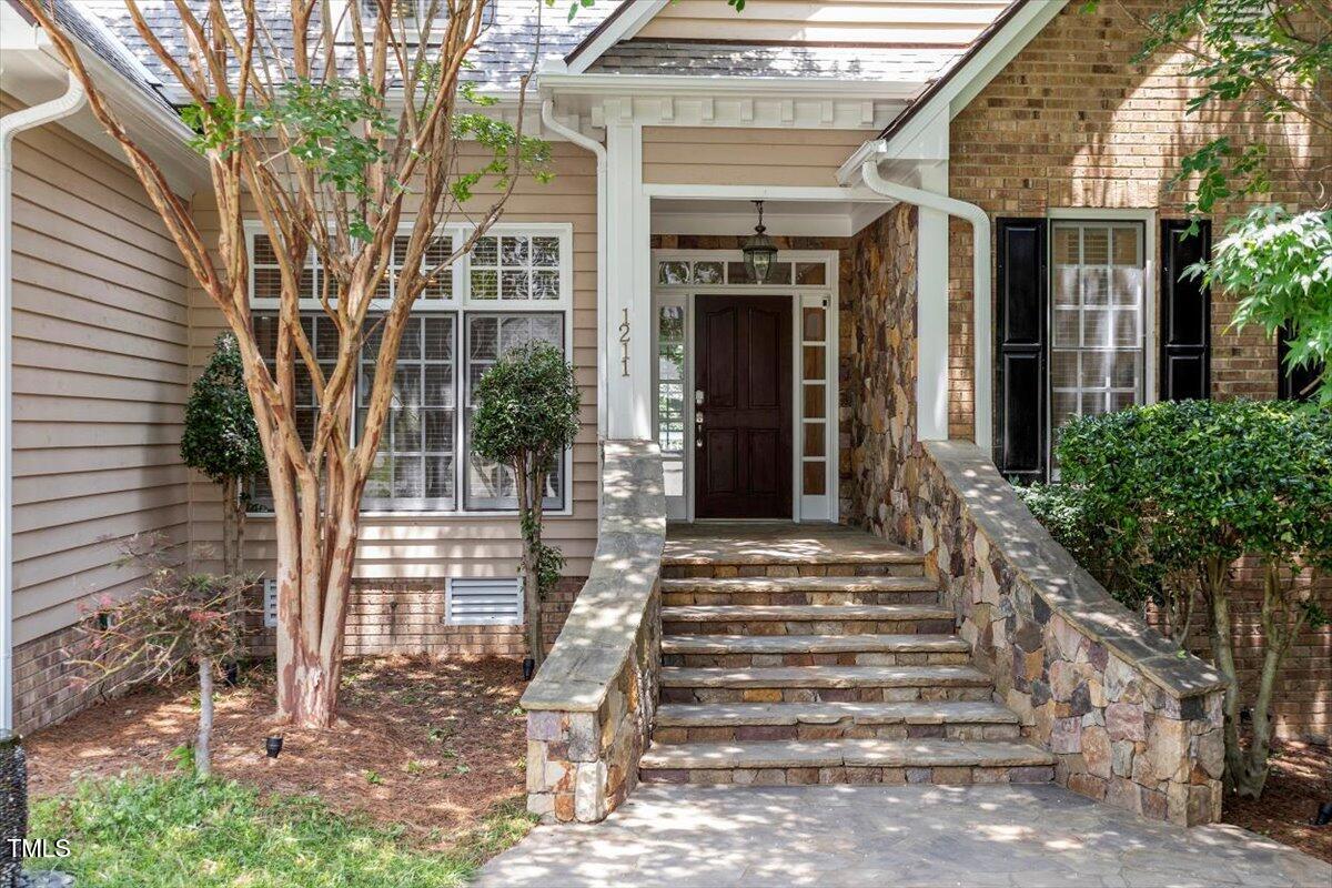 1211 E Pointe Drive