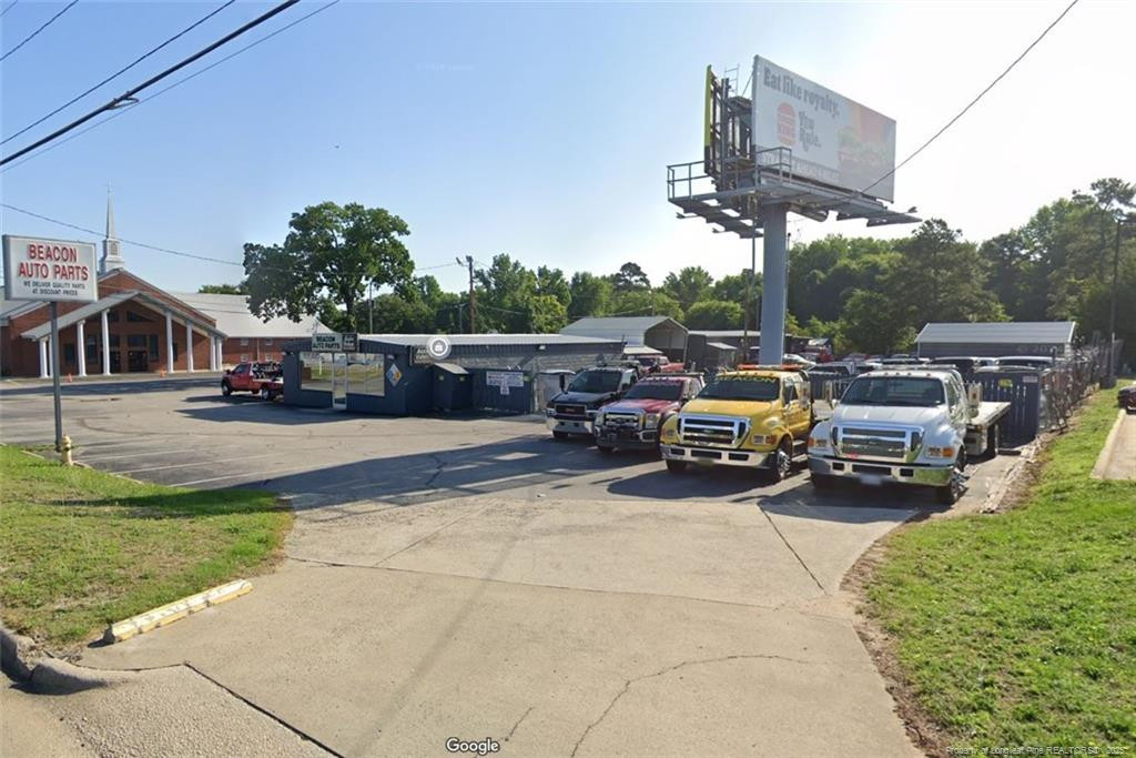 1218 N Bragg Boulevard