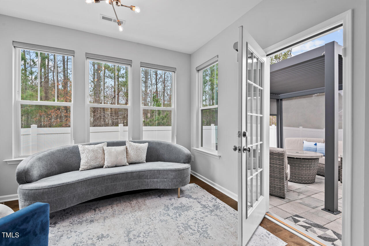 Durham, North Carolina 27703, United States, 4 Bedrooms Bedrooms, ,3 BathroomsBathrooms,Residential,Pending,88262